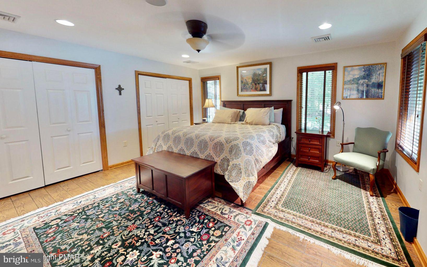 SPLIT ROCK - Residential