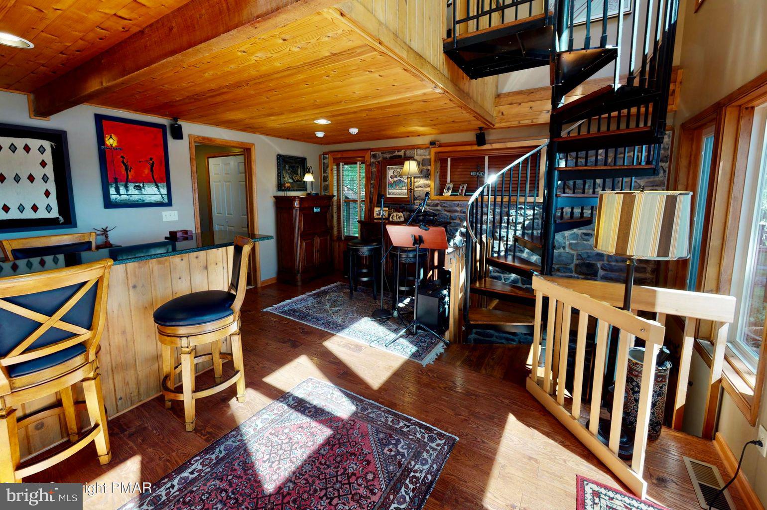 SPLIT ROCK - Residential