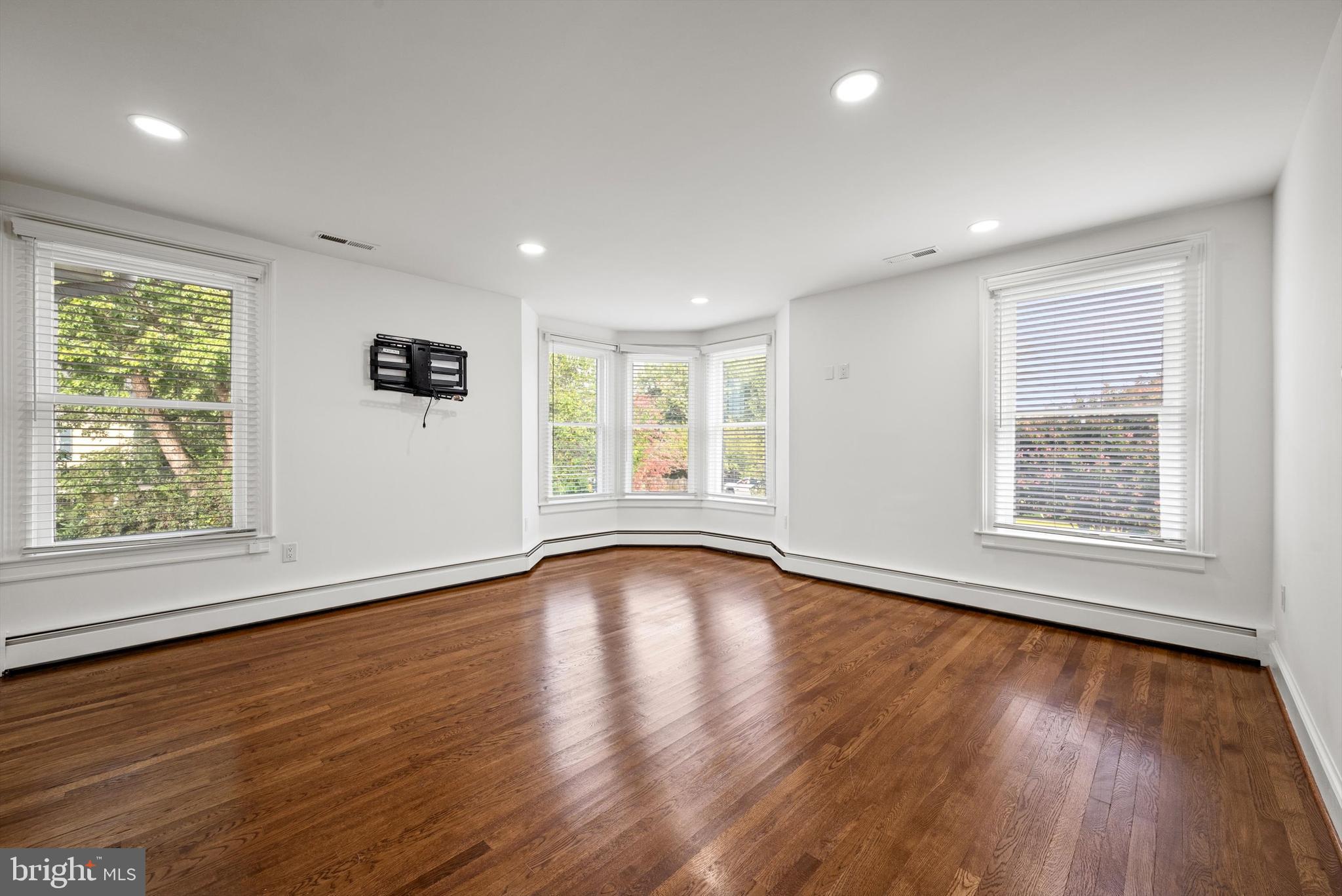 PURCELLVILLE - Residential