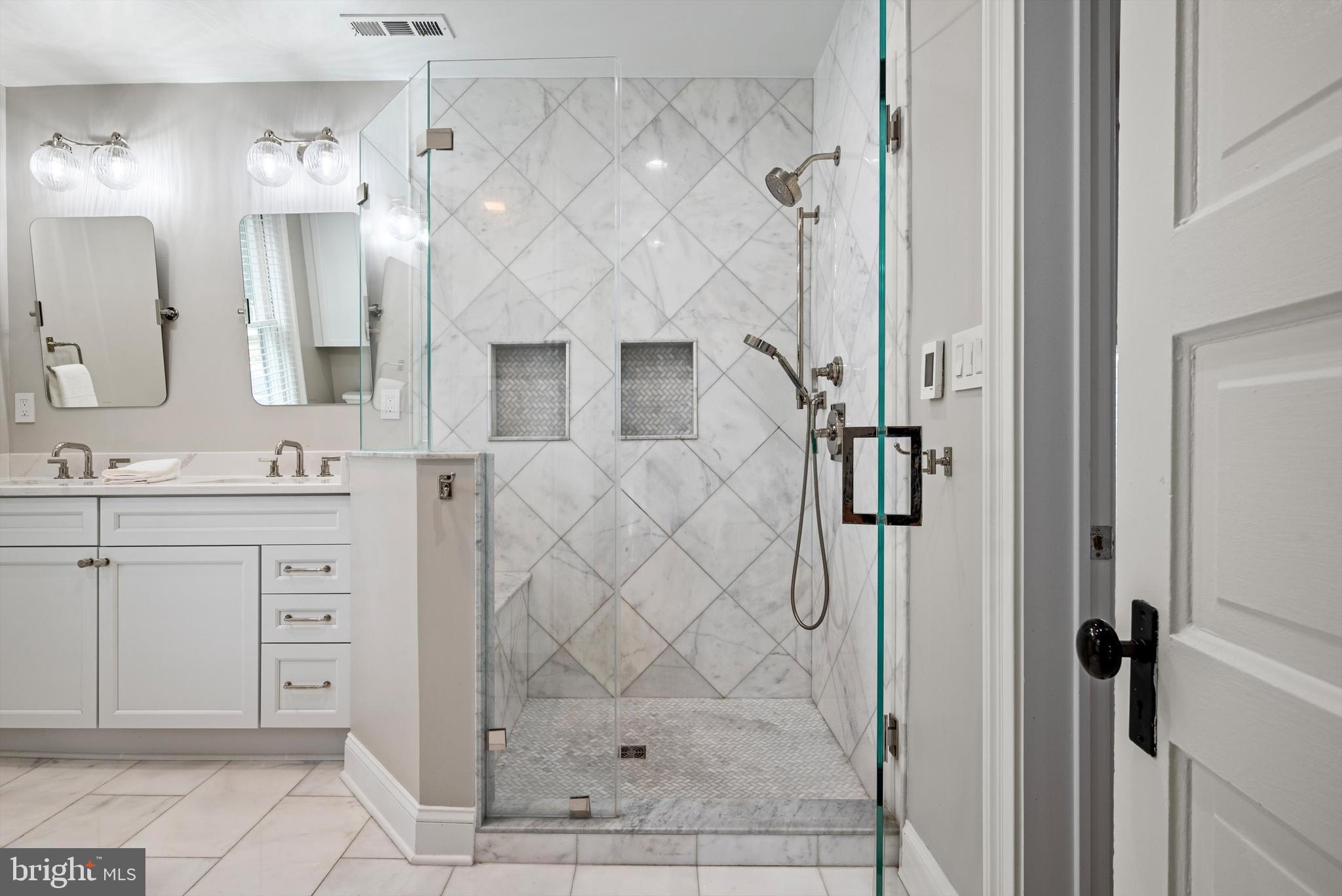 PURCELLVILLE - Residential