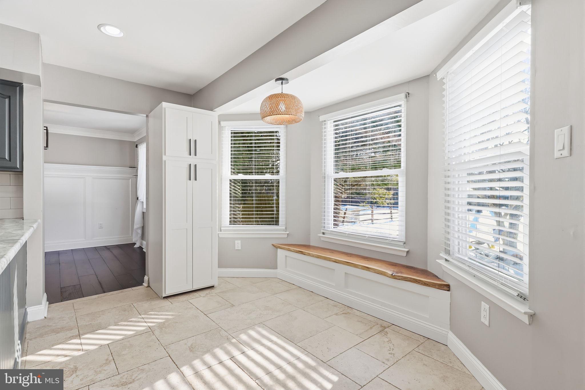 SWAN POINTE - Residential