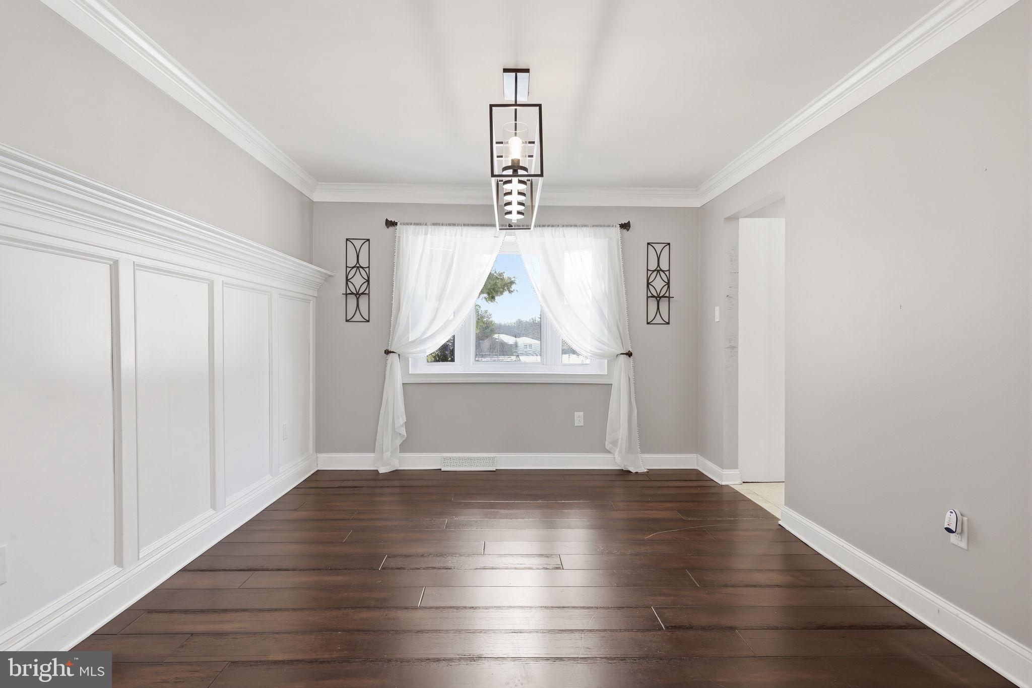 SWAN POINTE - Residential