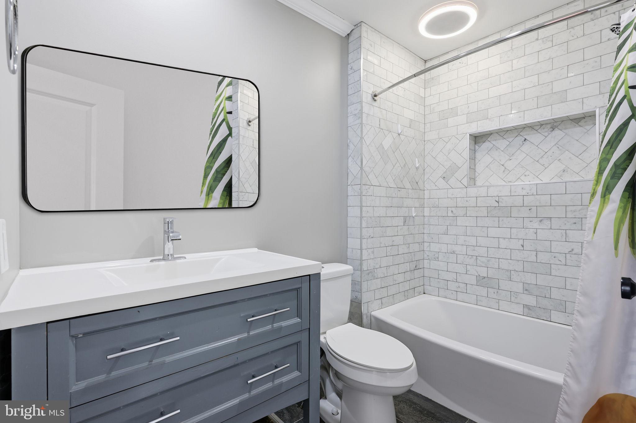 SWAN POINTE - Residential