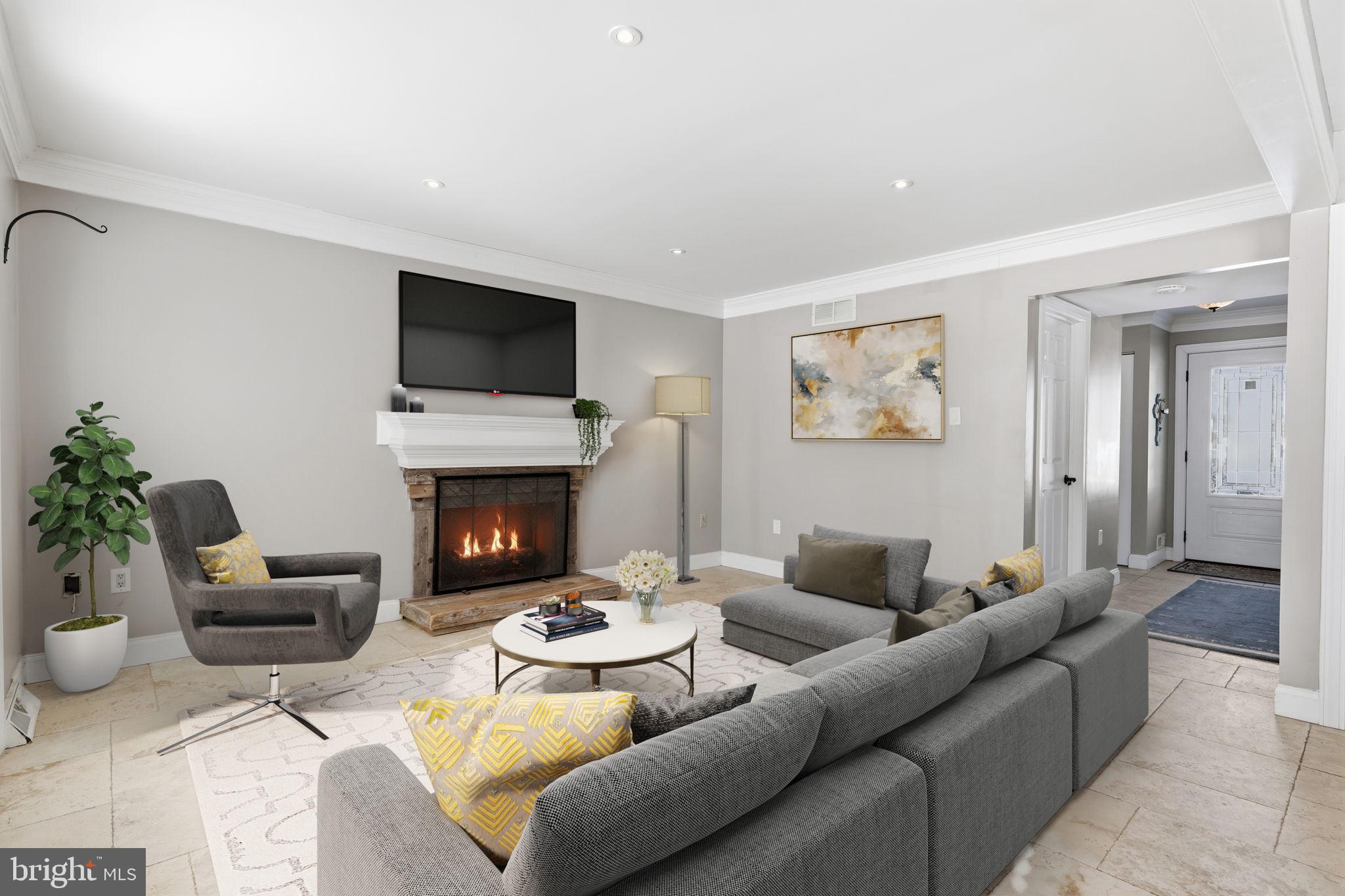 SWAN POINTE - Residential