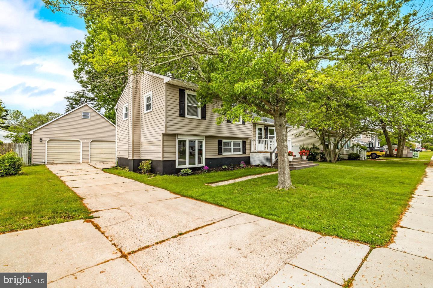 214 ROSEANN