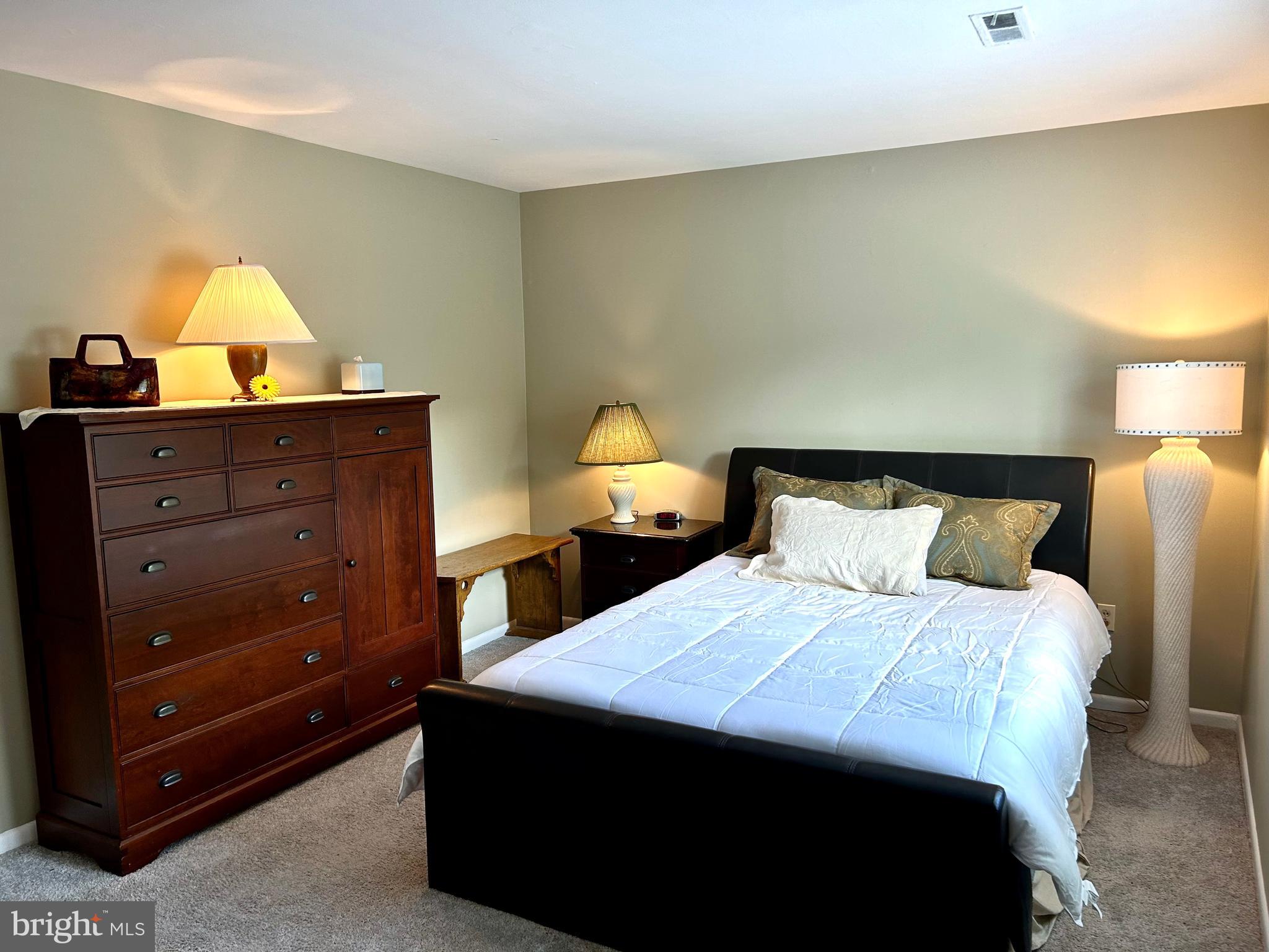 LONG MEADOWS - Residential