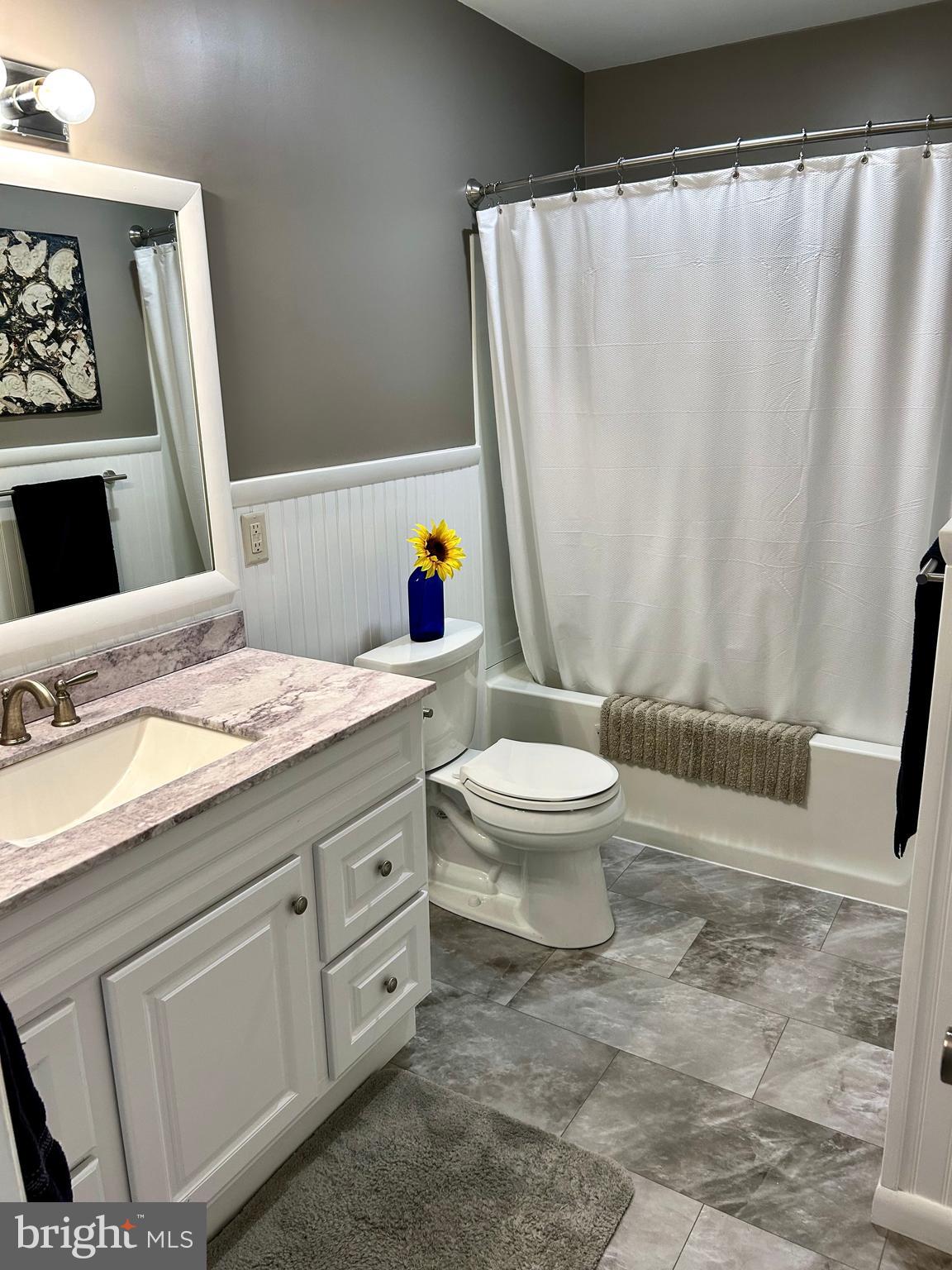 LONG MEADOWS - Residential