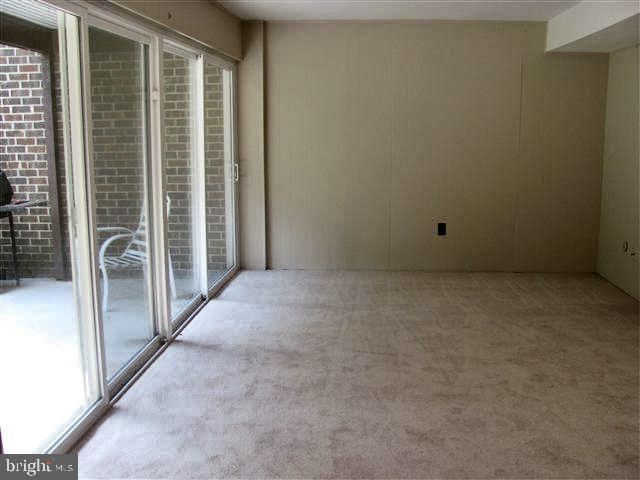 LONG MEADOWS - Residential