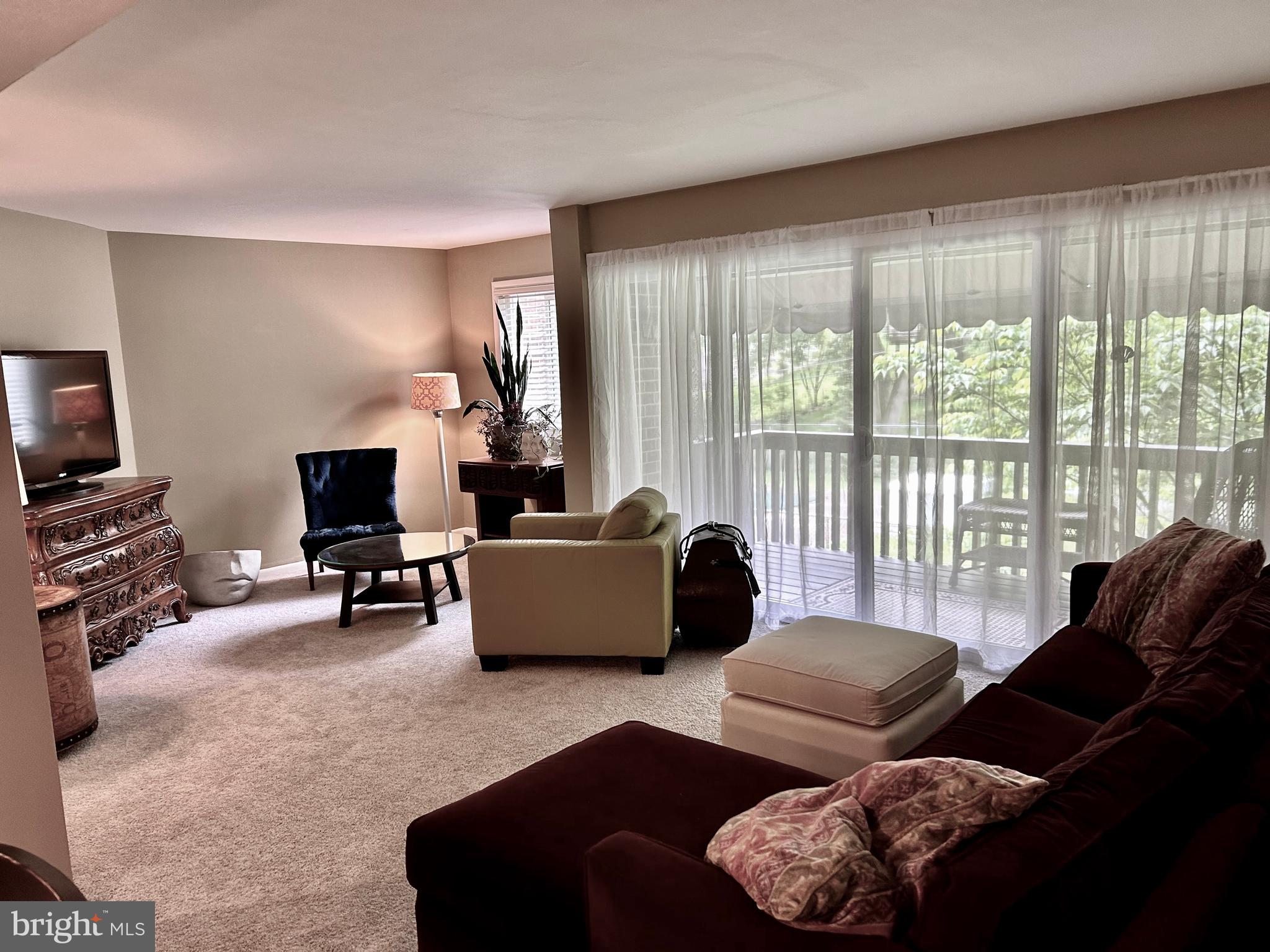 LONG MEADOWS - Residential