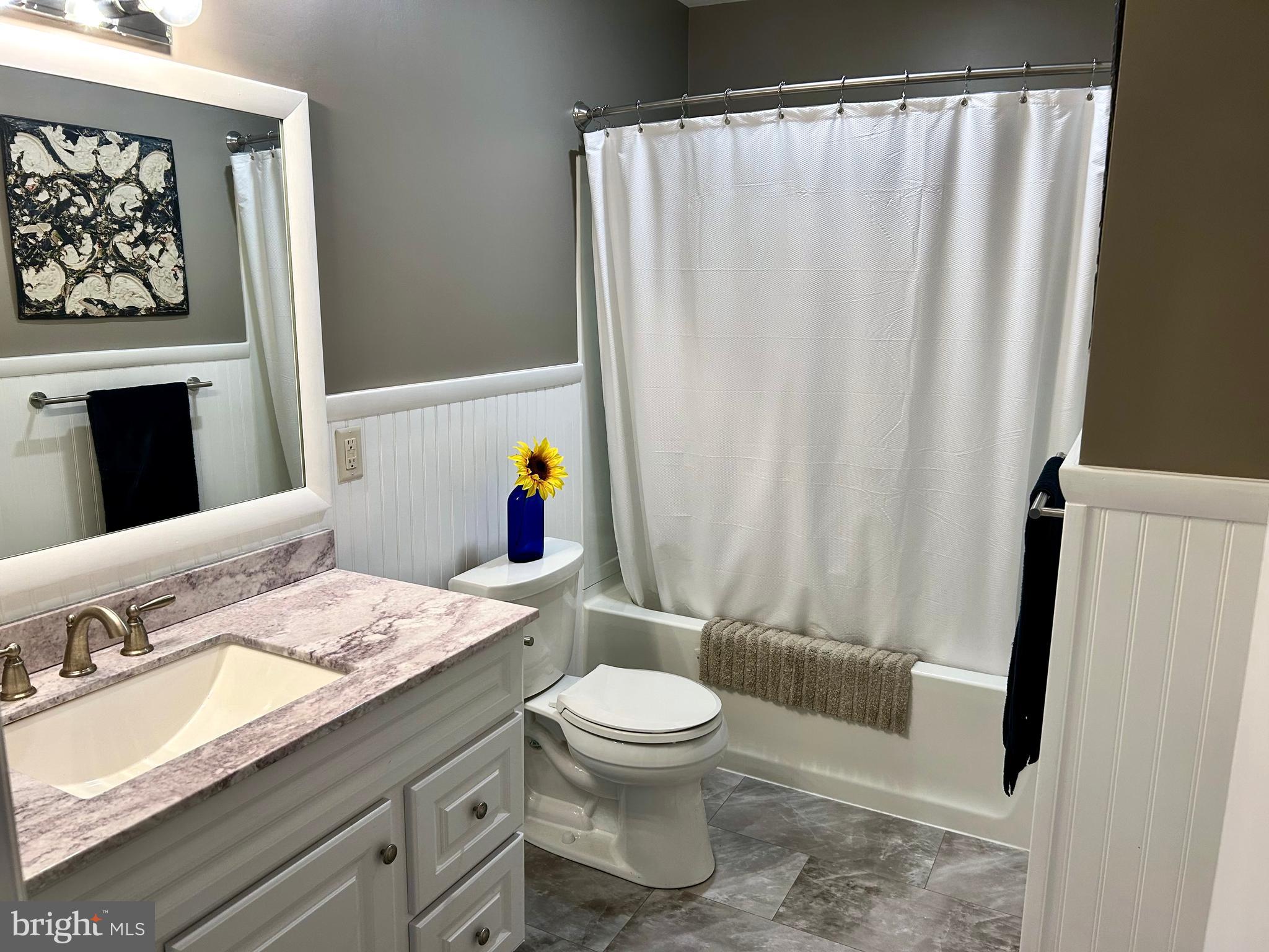 LONG MEADOWS - Residential