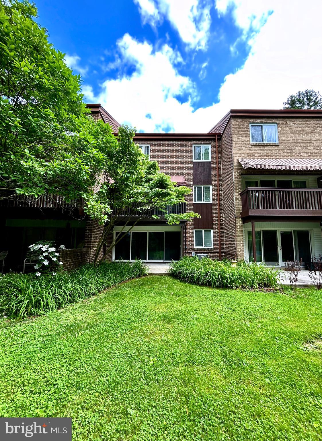 LONG MEADOWS - Residential