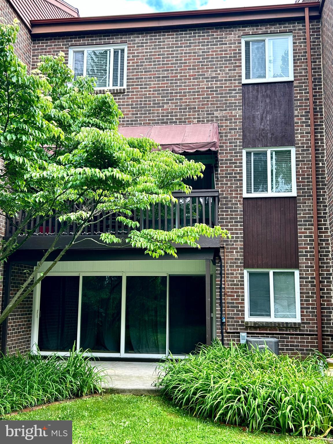 LONG MEADOWS - Residential