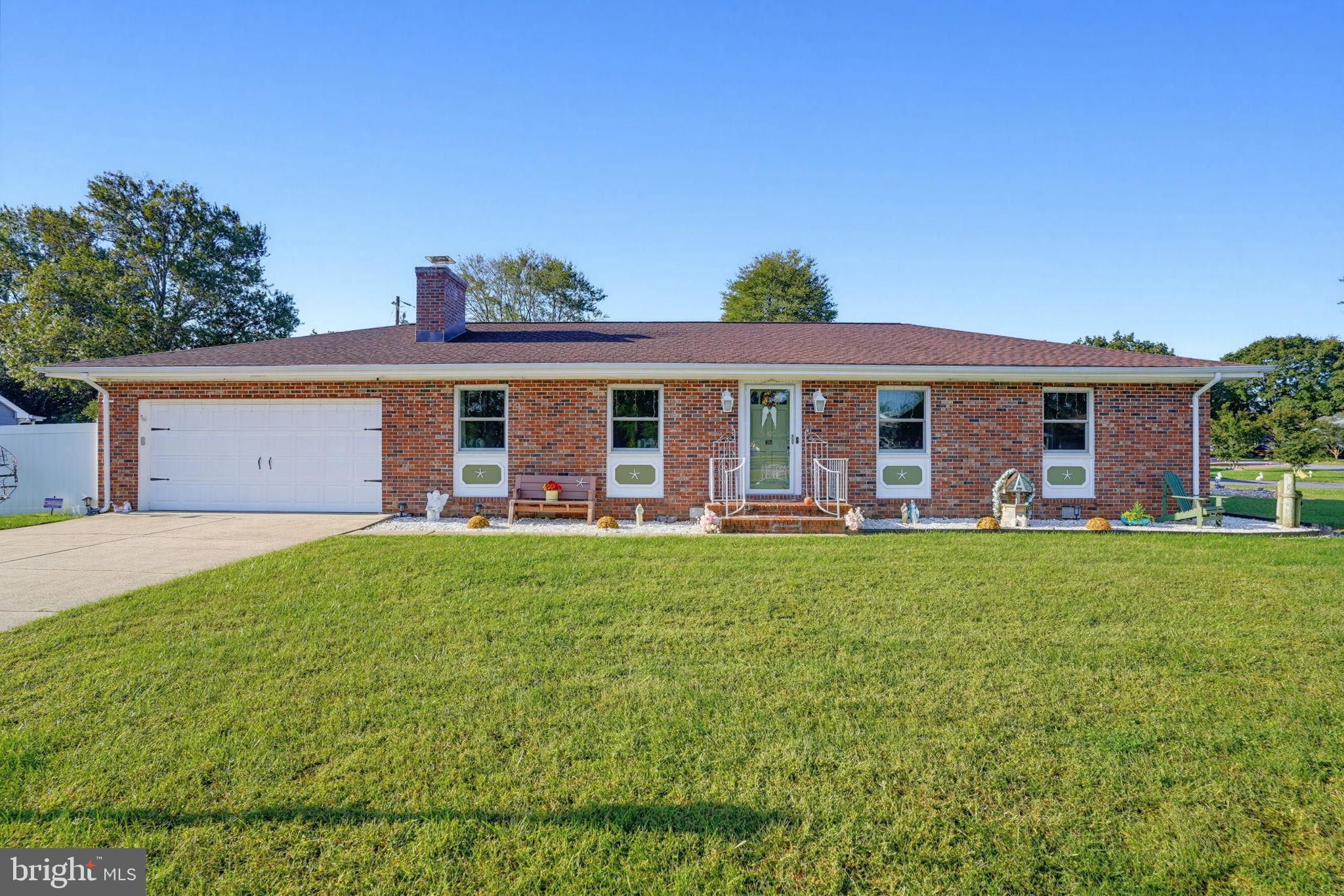 18204 HOLLY LANE
