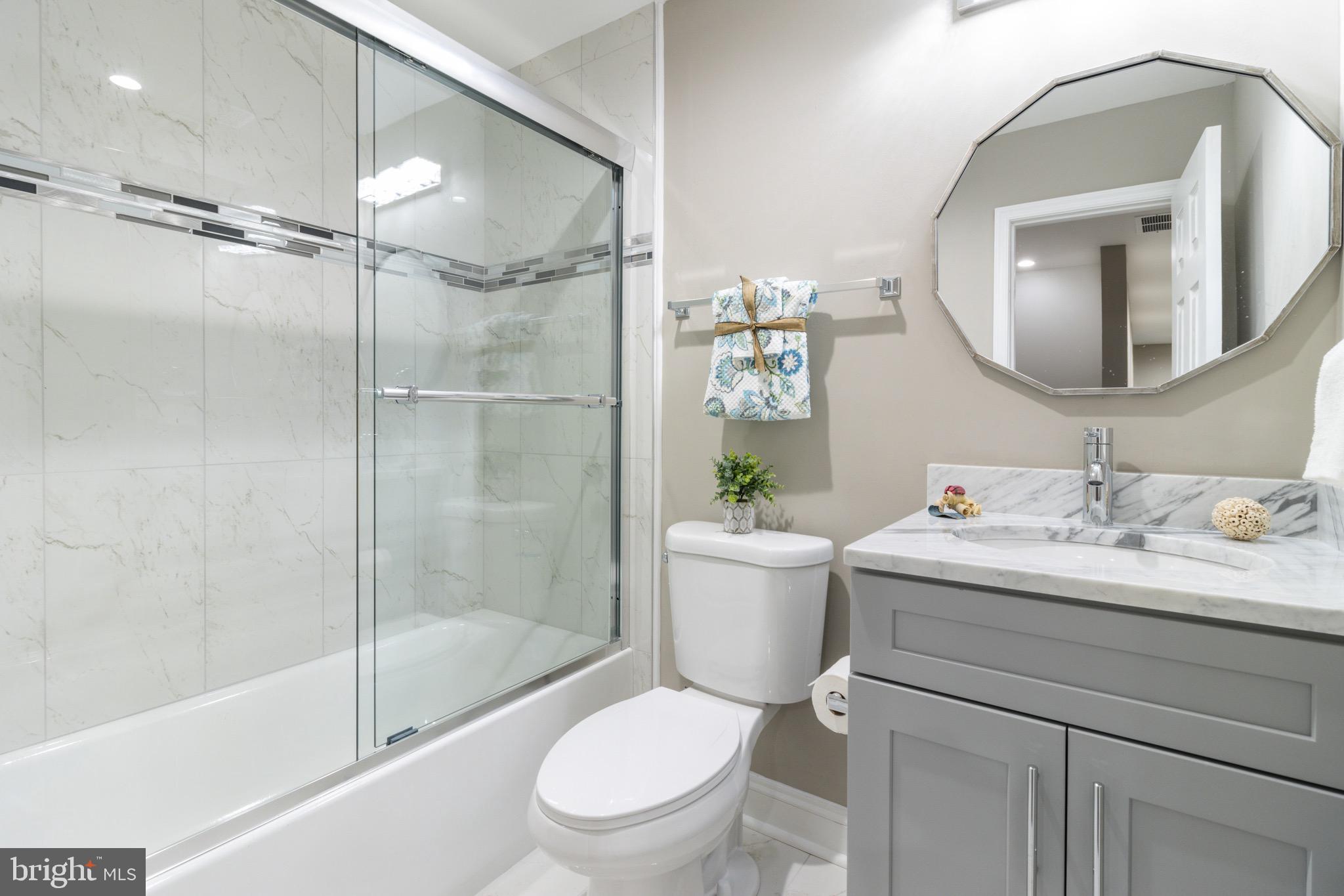 PEN LUCY - Residential