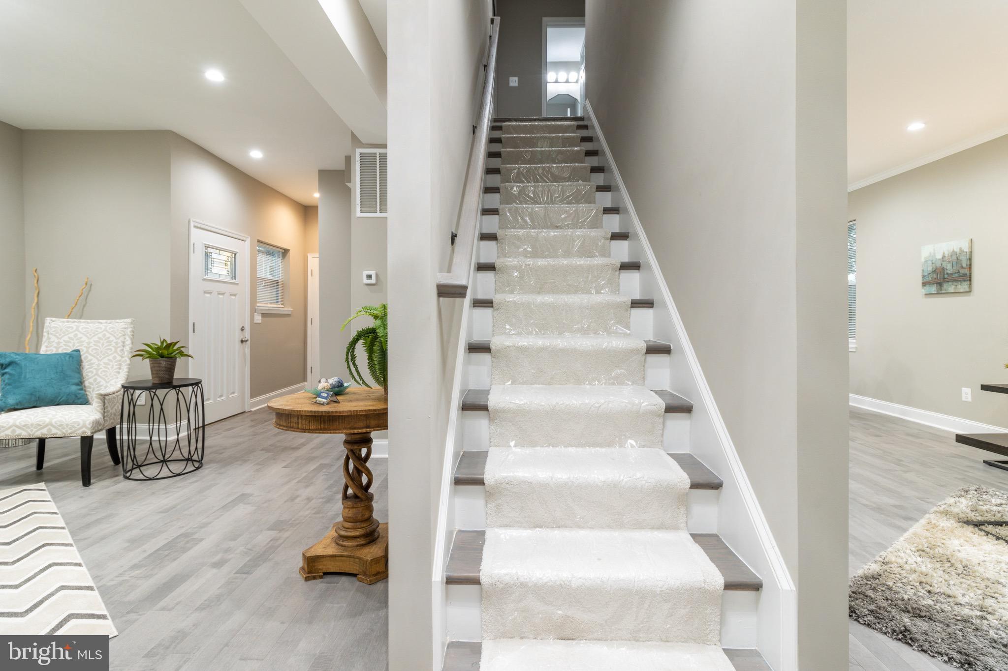 PEN LUCY - Residential