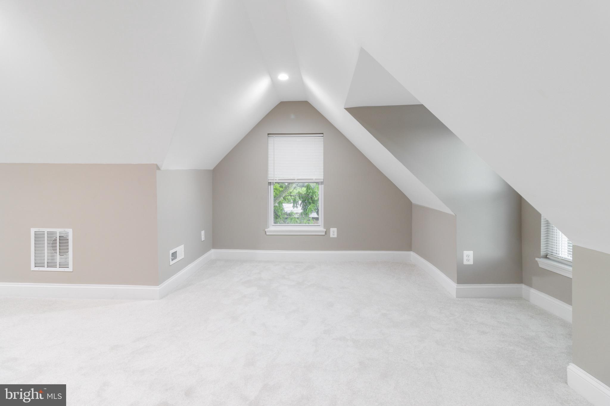 PEN LUCY - Residential