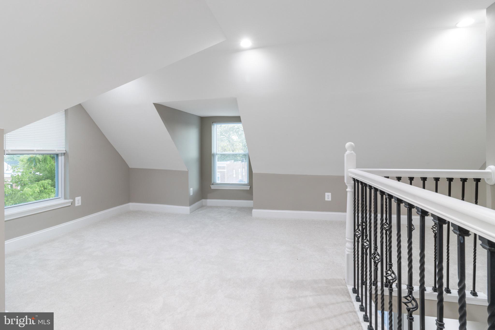 PEN LUCY - Residential