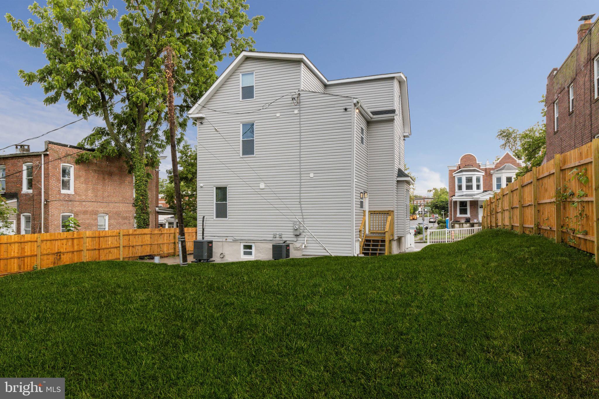 PEN LUCY - Residential