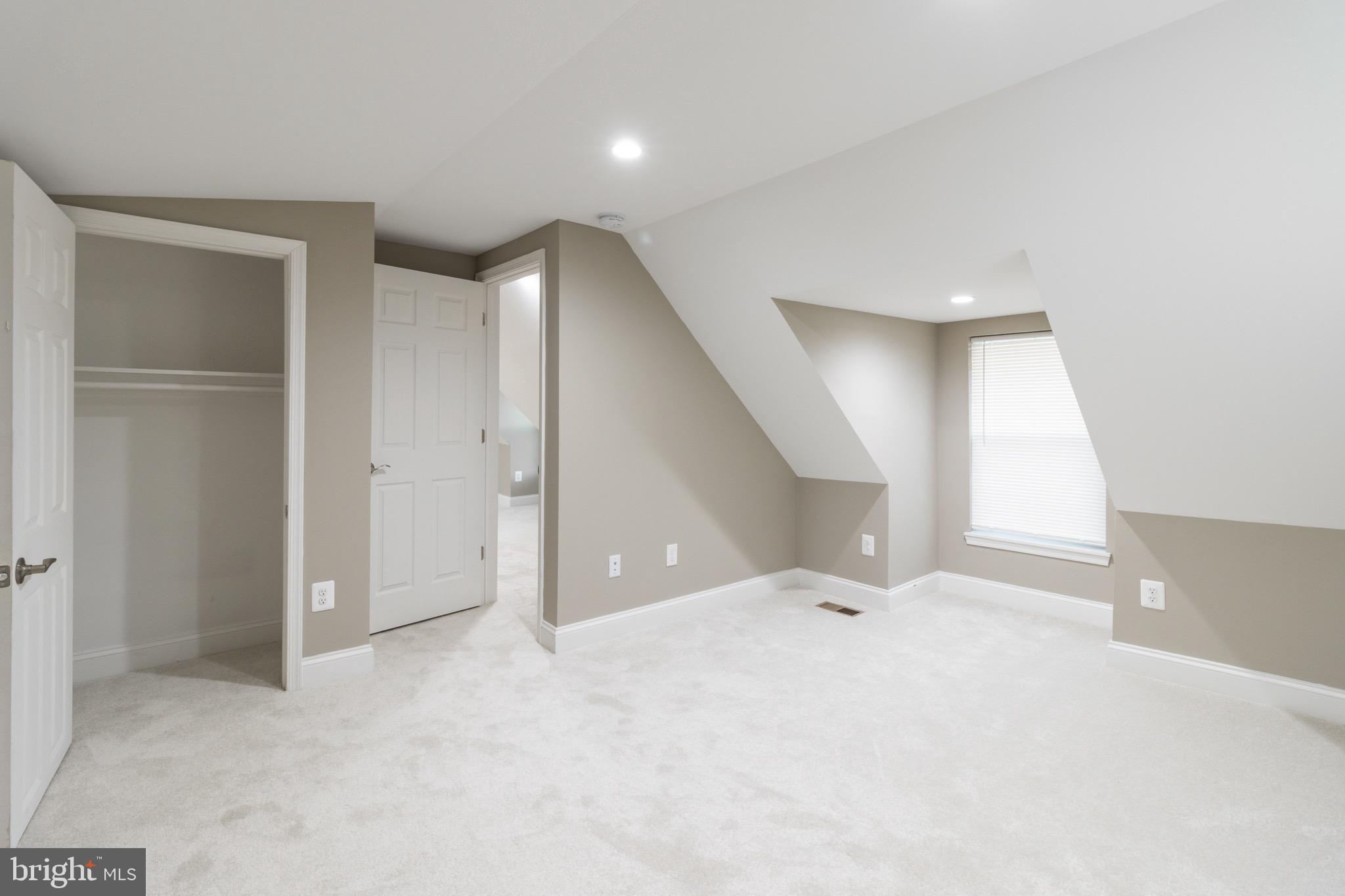 PEN LUCY - Residential