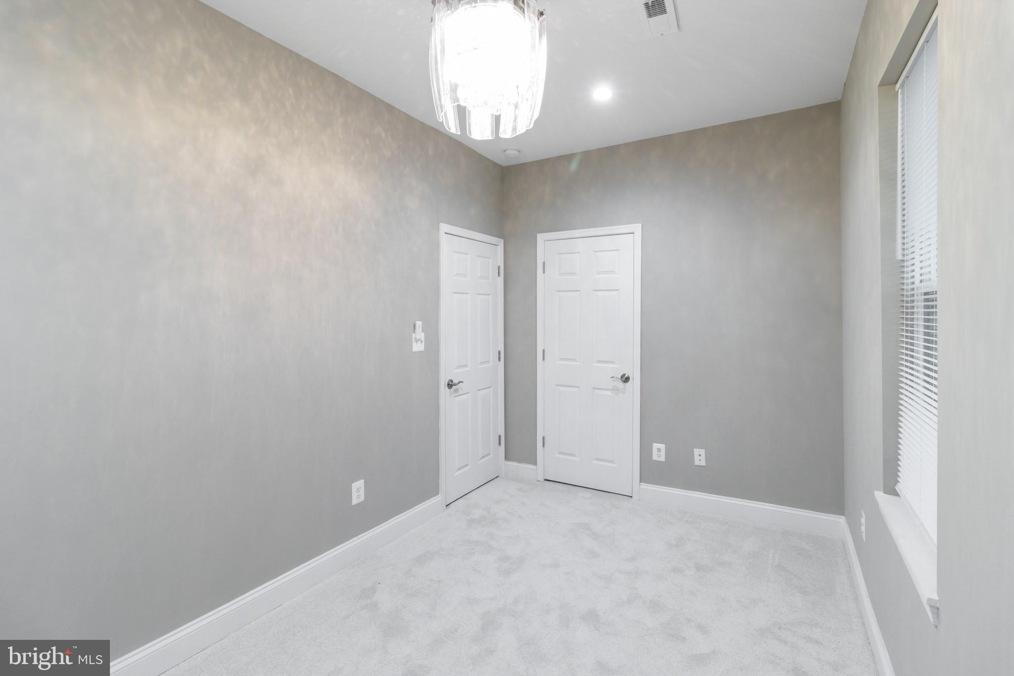 PEN LUCY - Residential