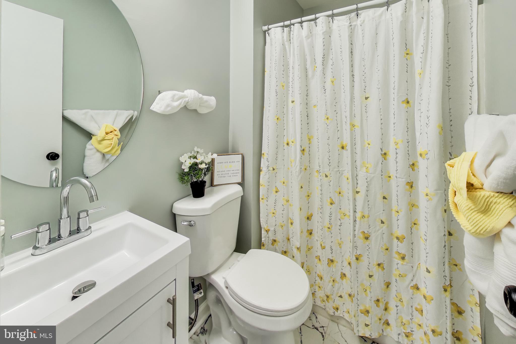 HILLCREST TOWNE - Residential