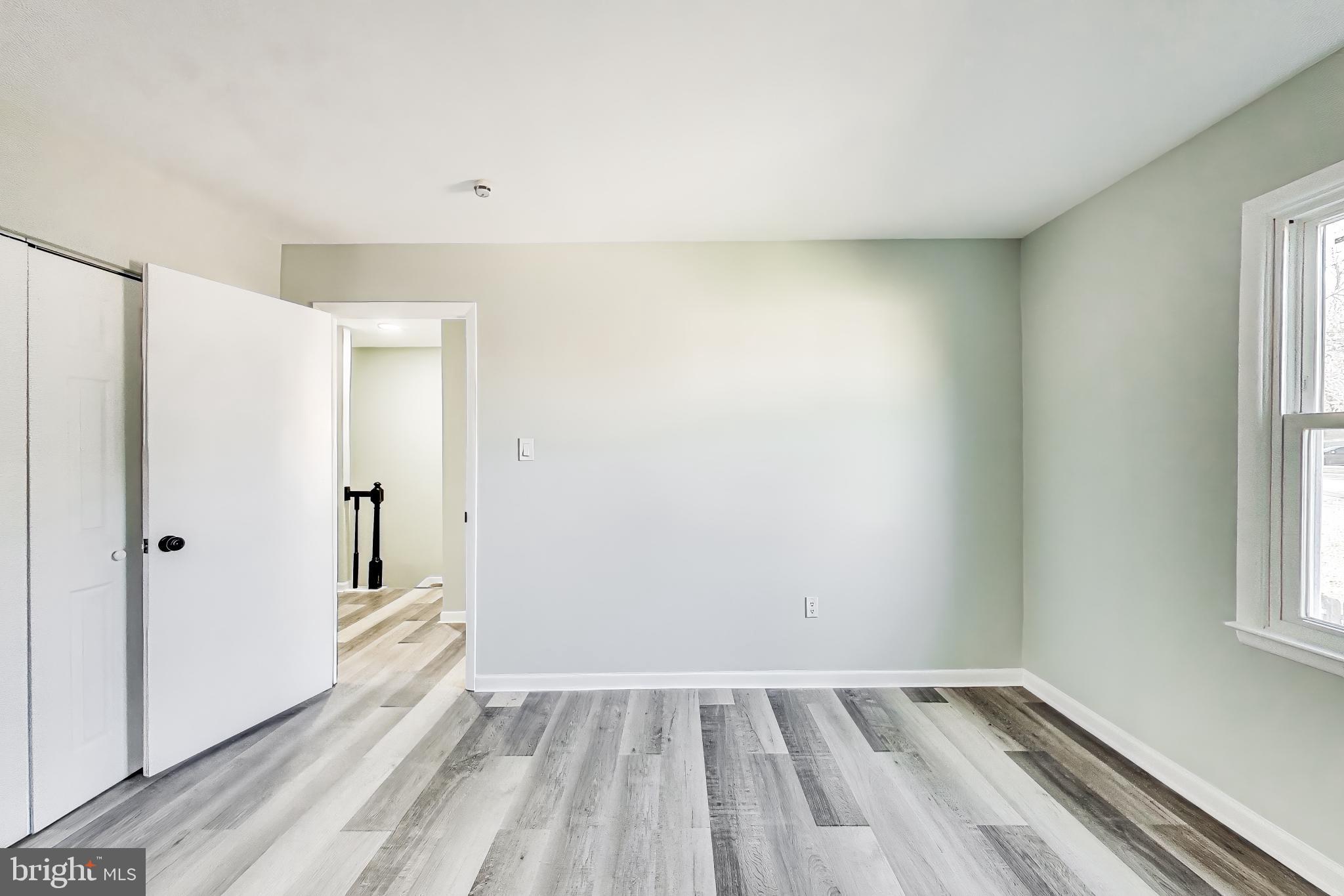 HILLCREST TOWNE - Residential