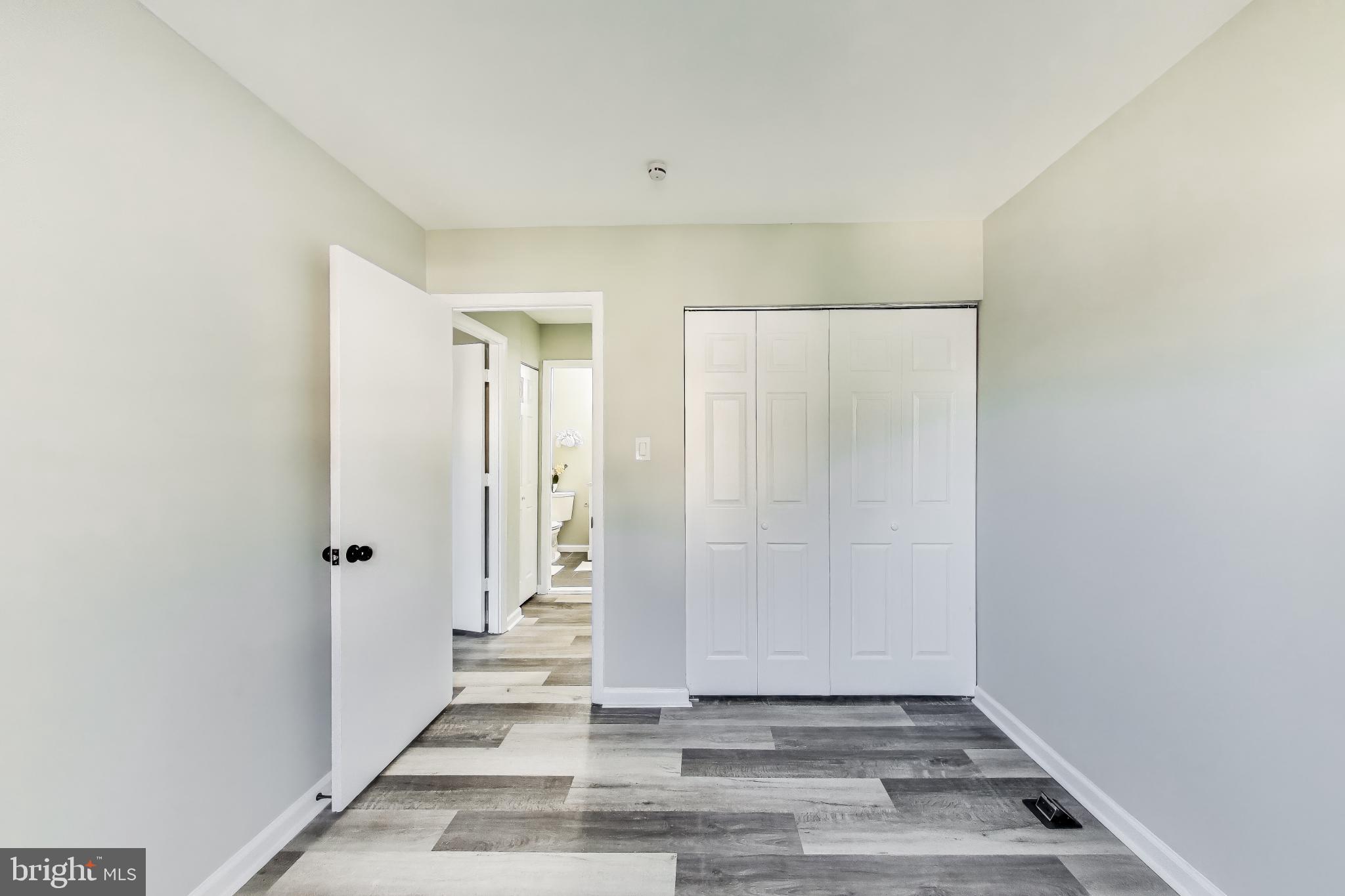 HILLCREST TOWNE - Residential