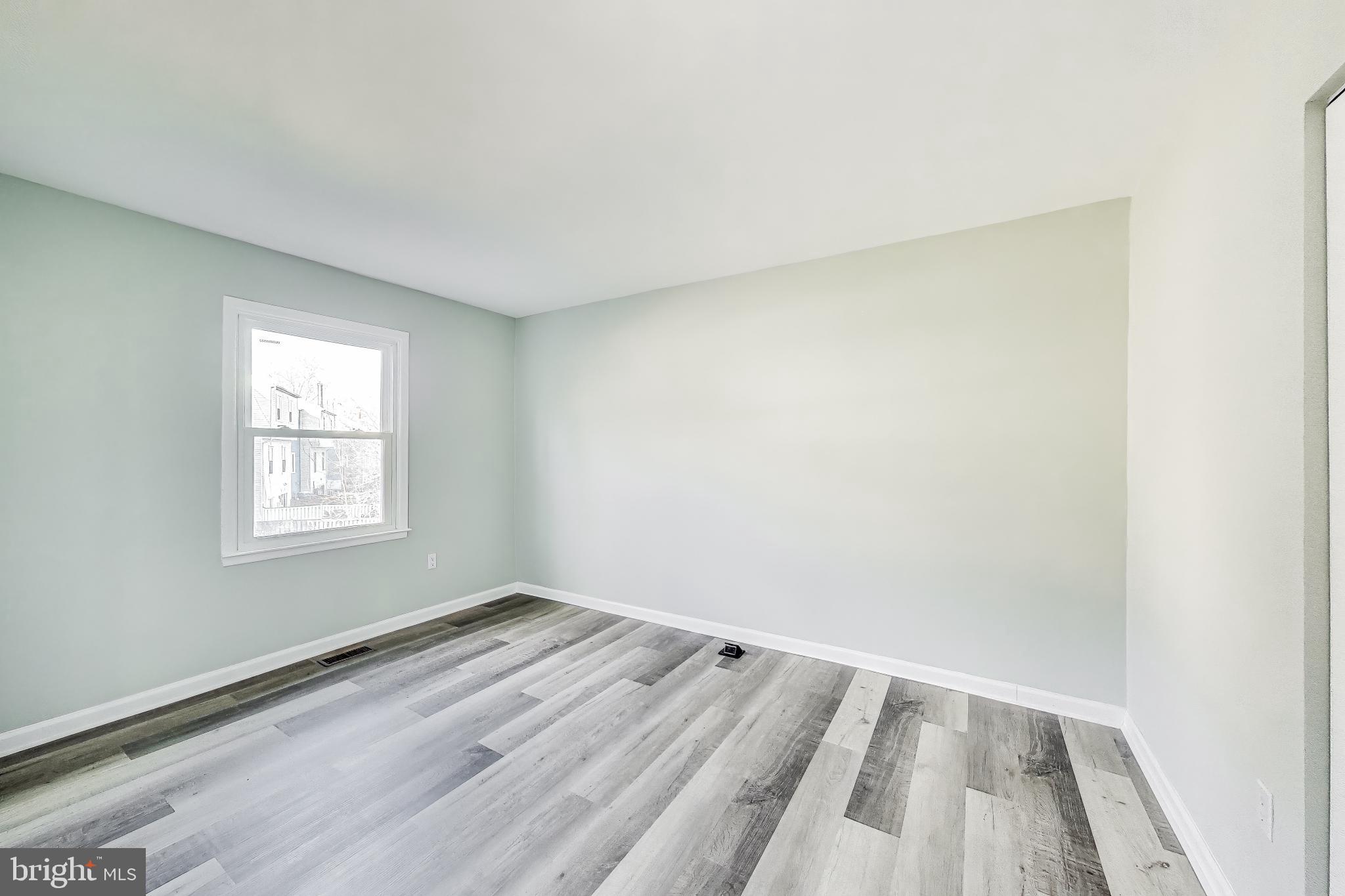 HILLCREST TOWNE - Residential