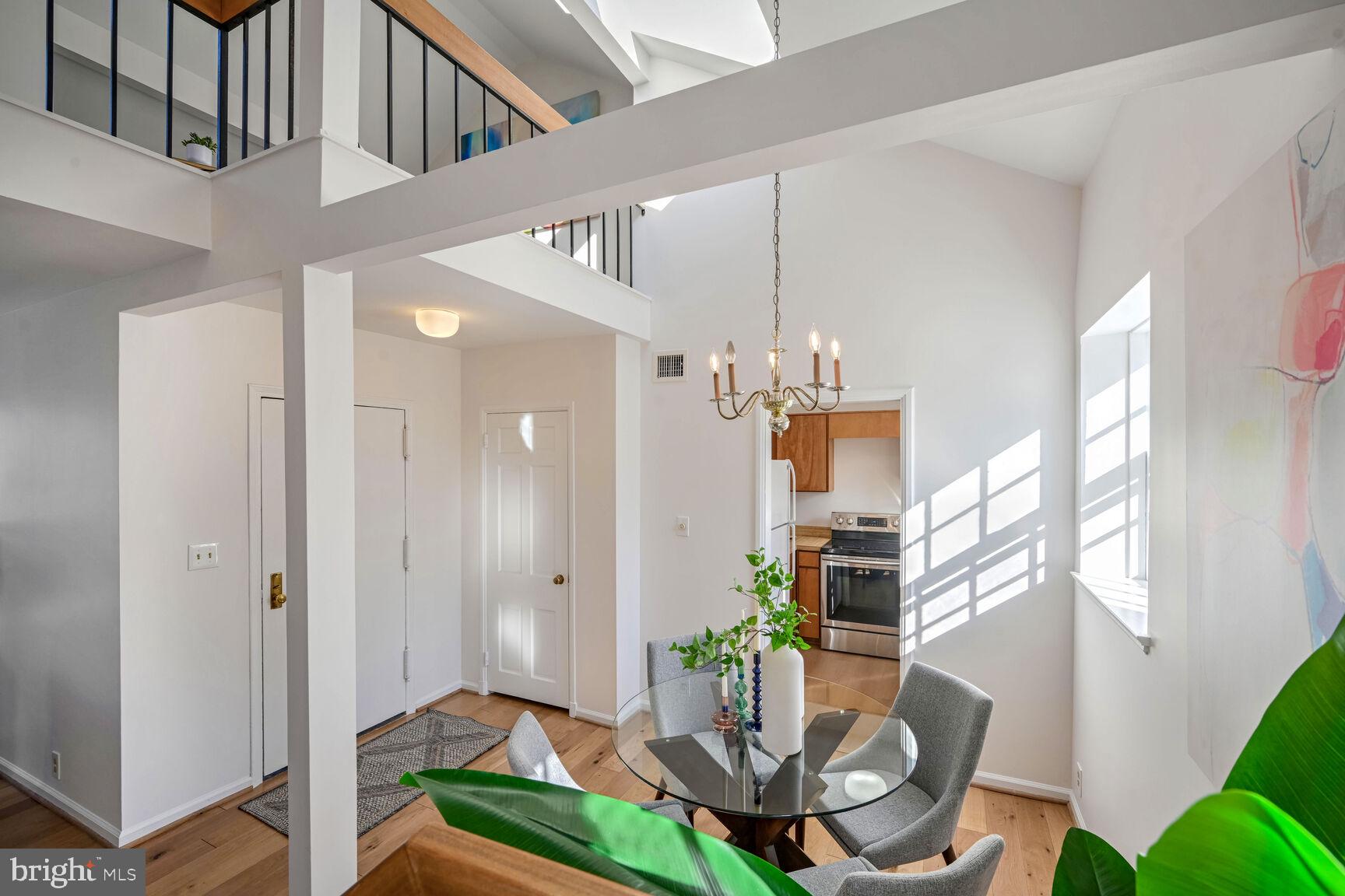 3940 LANGLEY COURT NW E635