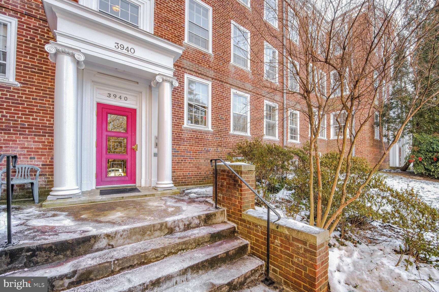 3940 LANGLEY COURT NW E635