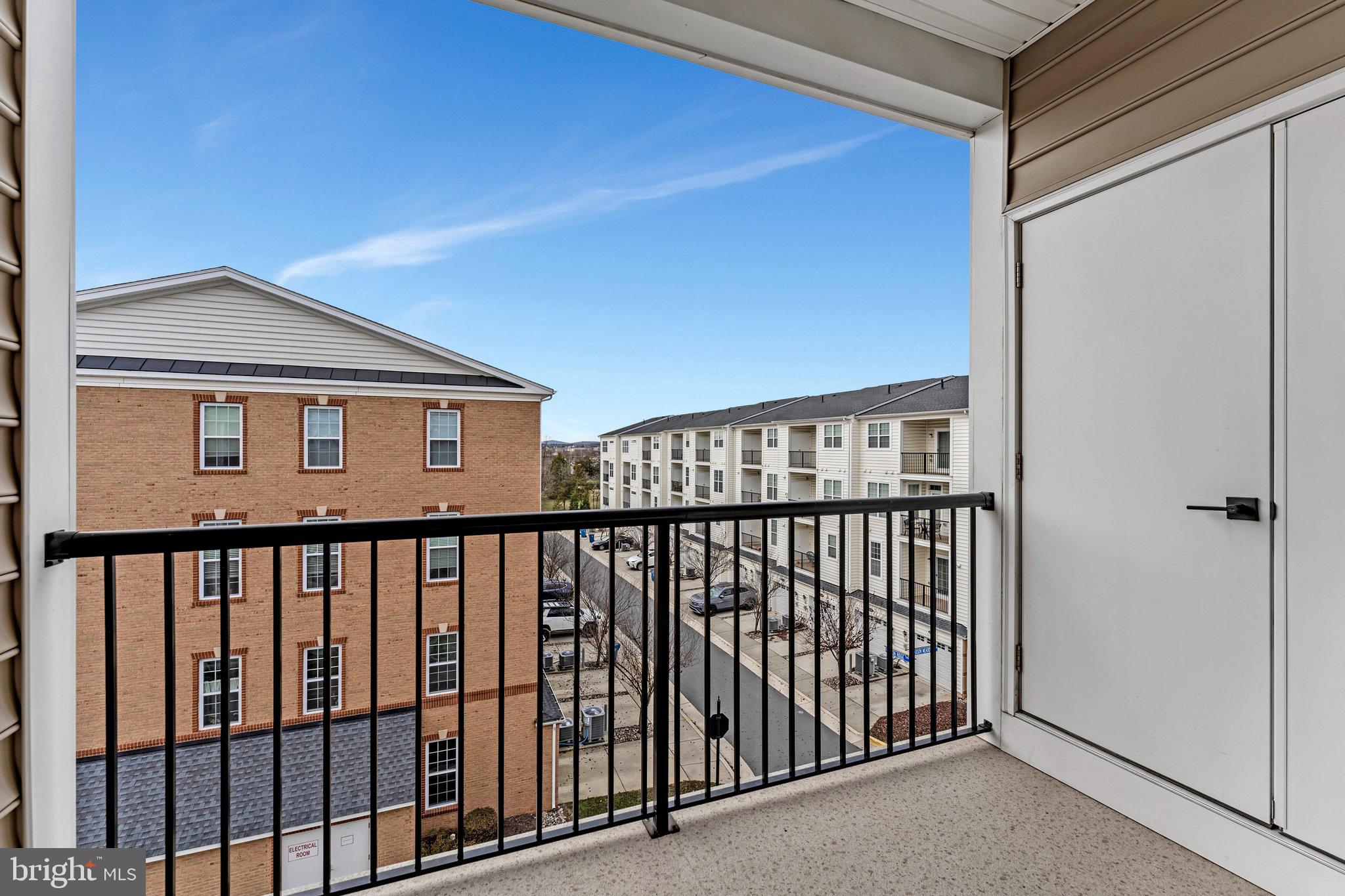 BUCKINGHAM AT LOUDOUN VALLEY - Residential