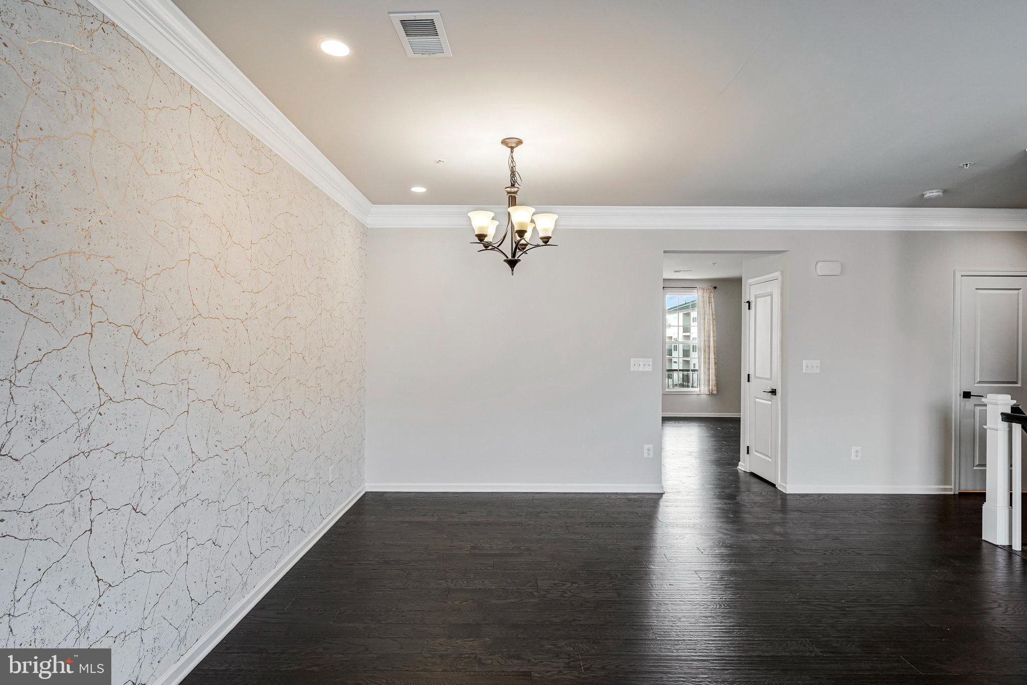 BUCKINGHAM AT LOUDOUN VALLEY - Residential