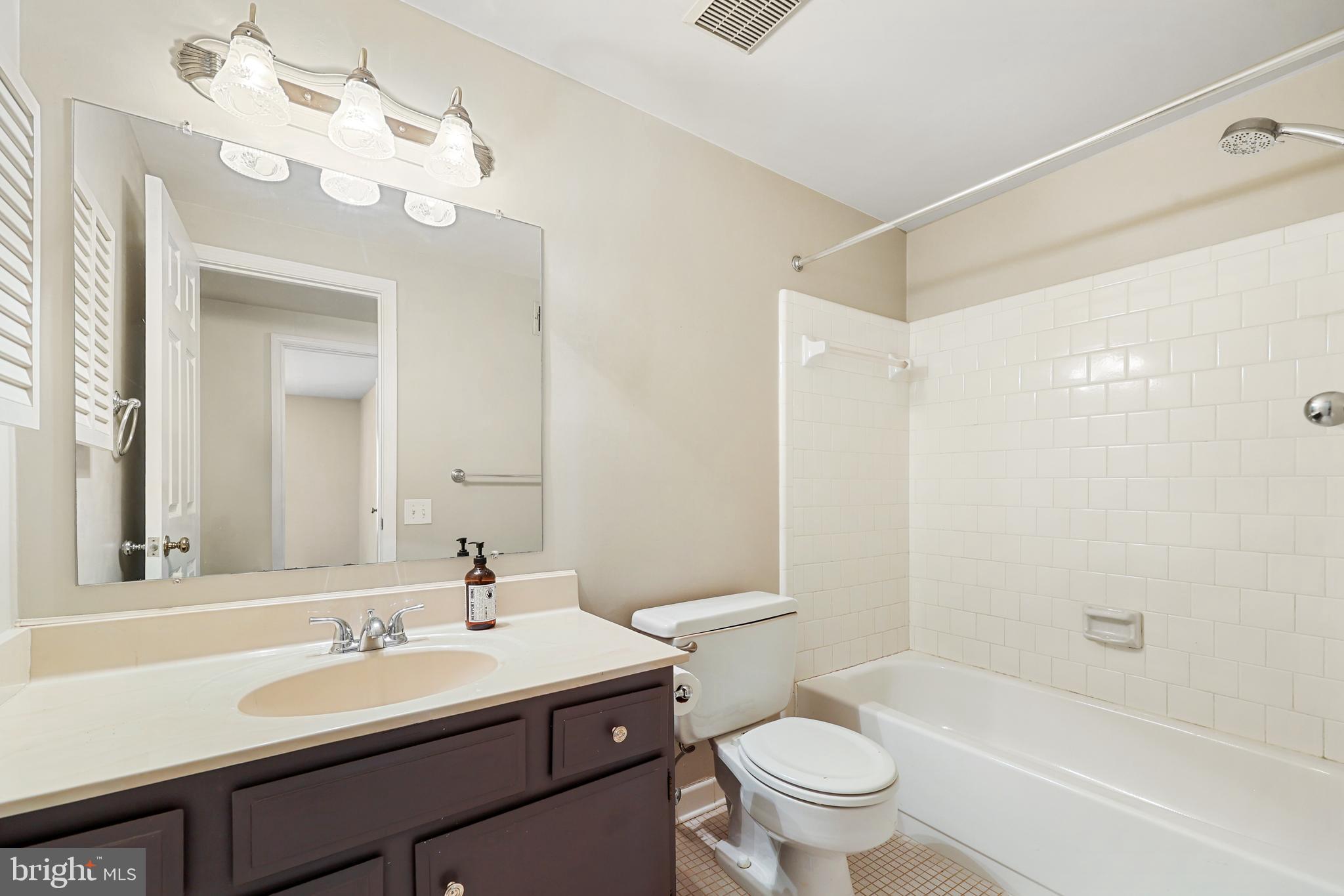 BURKE CENTRE - Residential