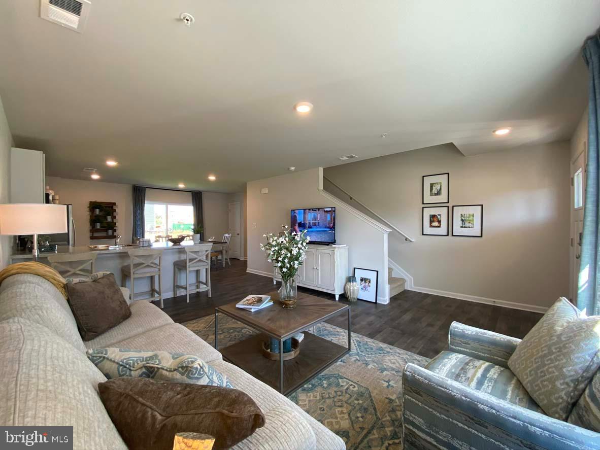 BLACKWATER LANDING - Residential