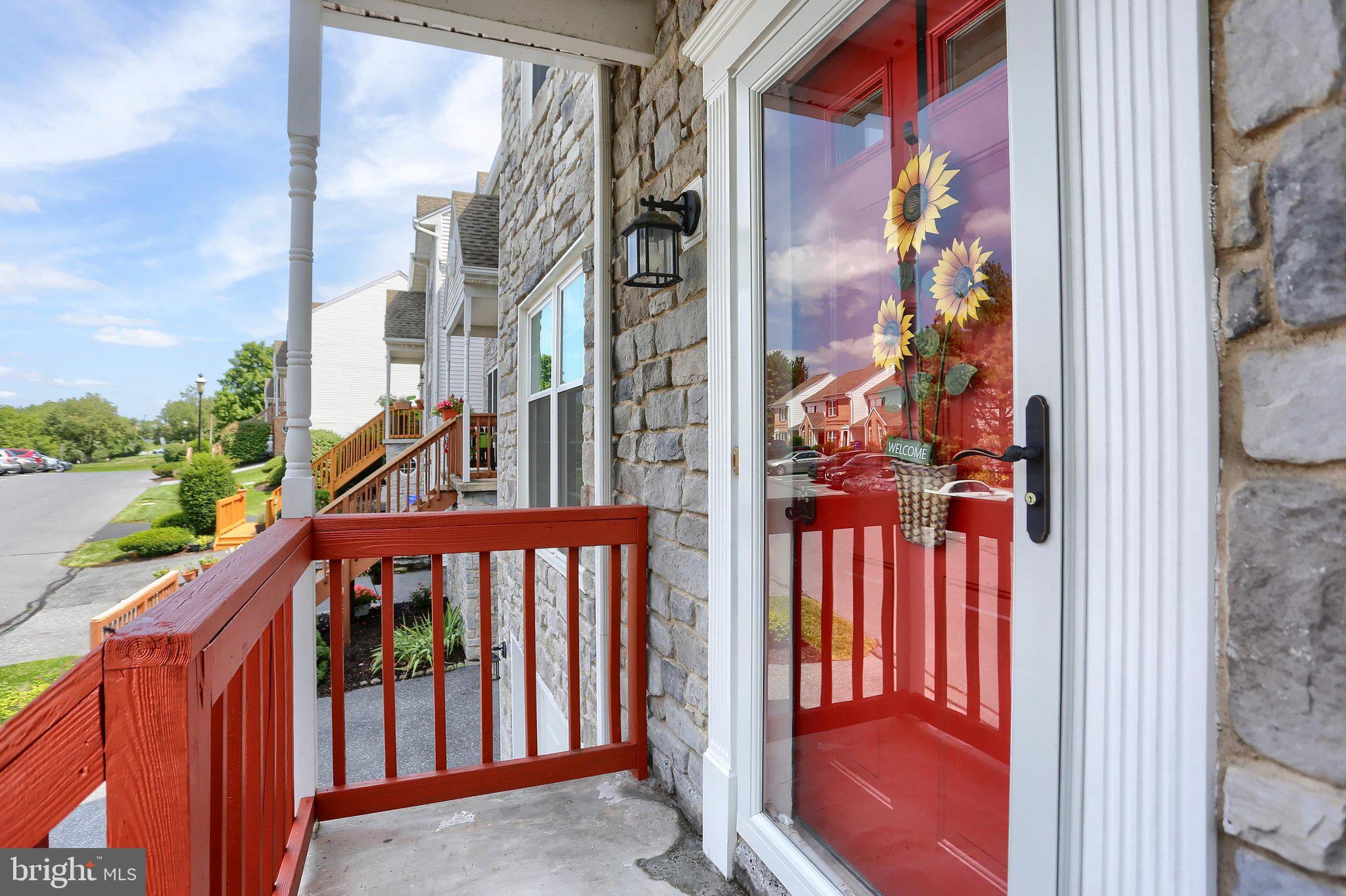 2143 SAINT CLAIR COURT