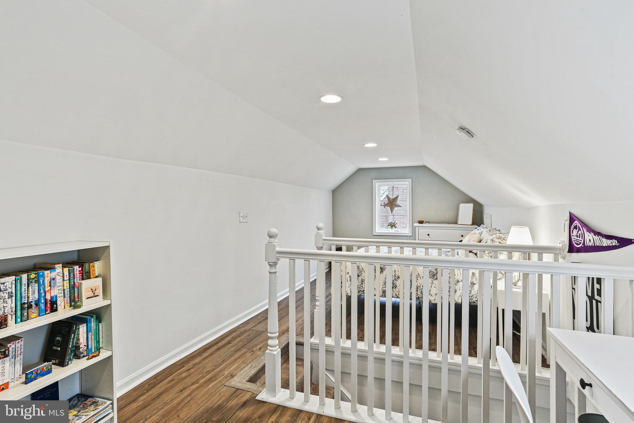 STONELEIGH - Residential