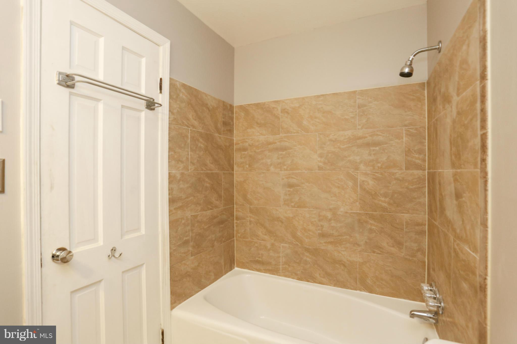 WARRENTON LAKES - Residential