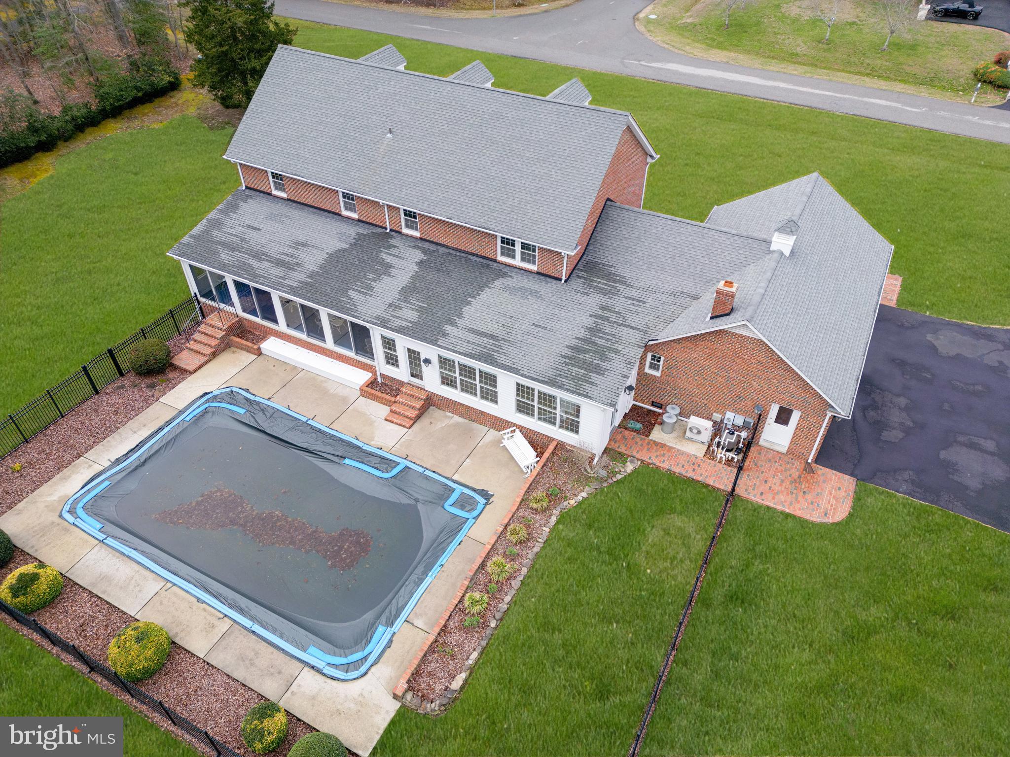 CAERNARVON WOODS - Residential