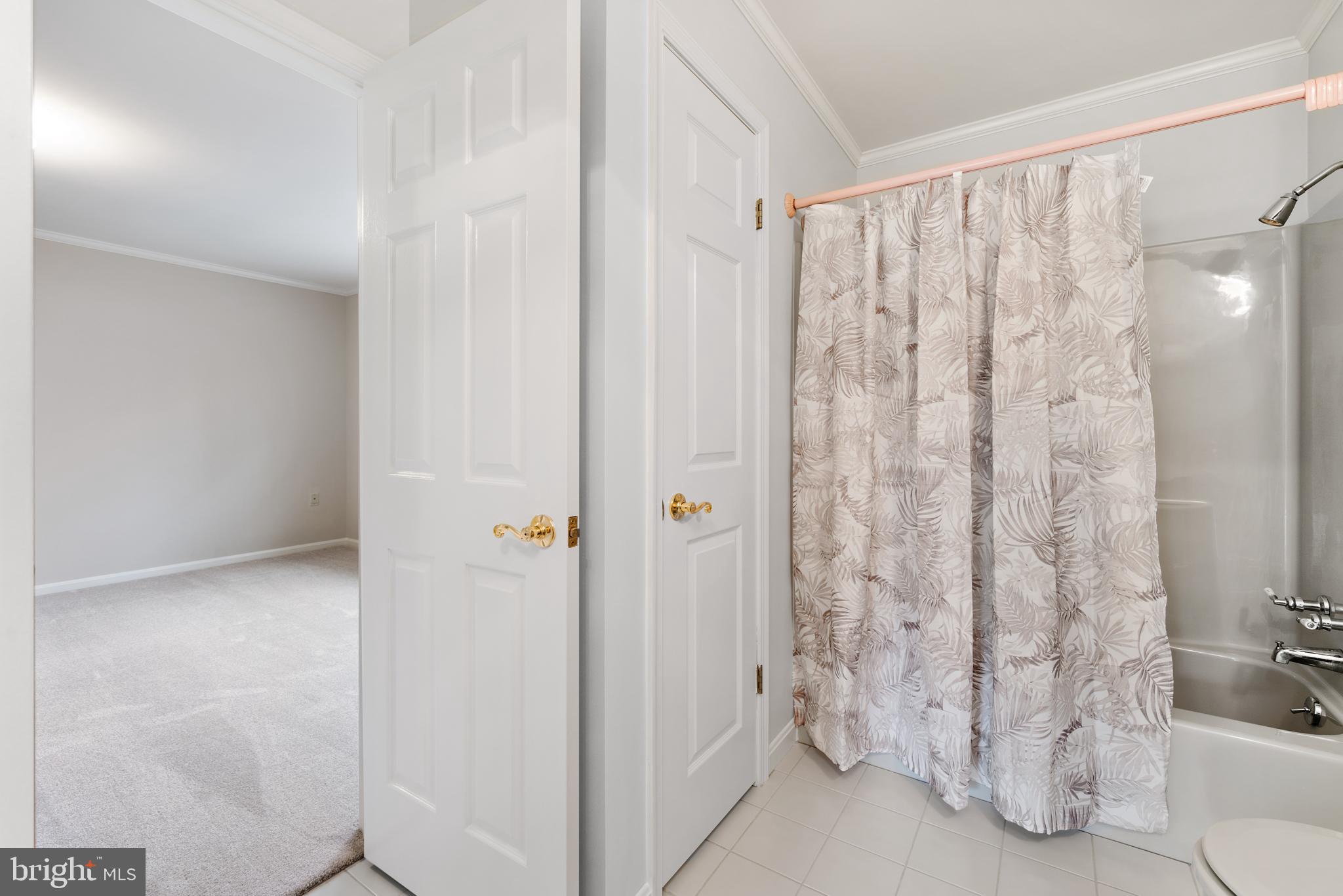 CAERNARVON WOODS - Residential