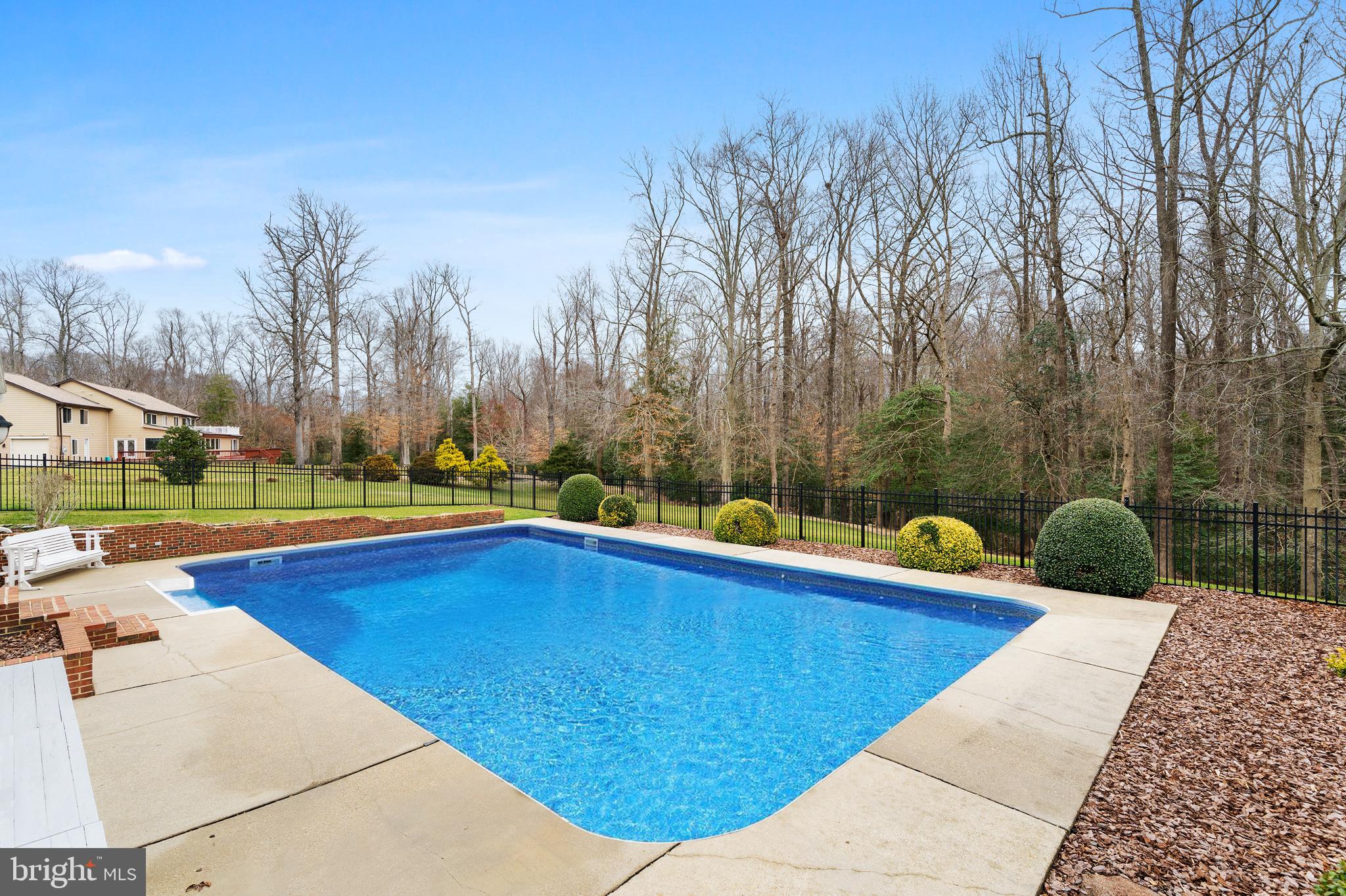 CAERNARVON WOODS - Residential