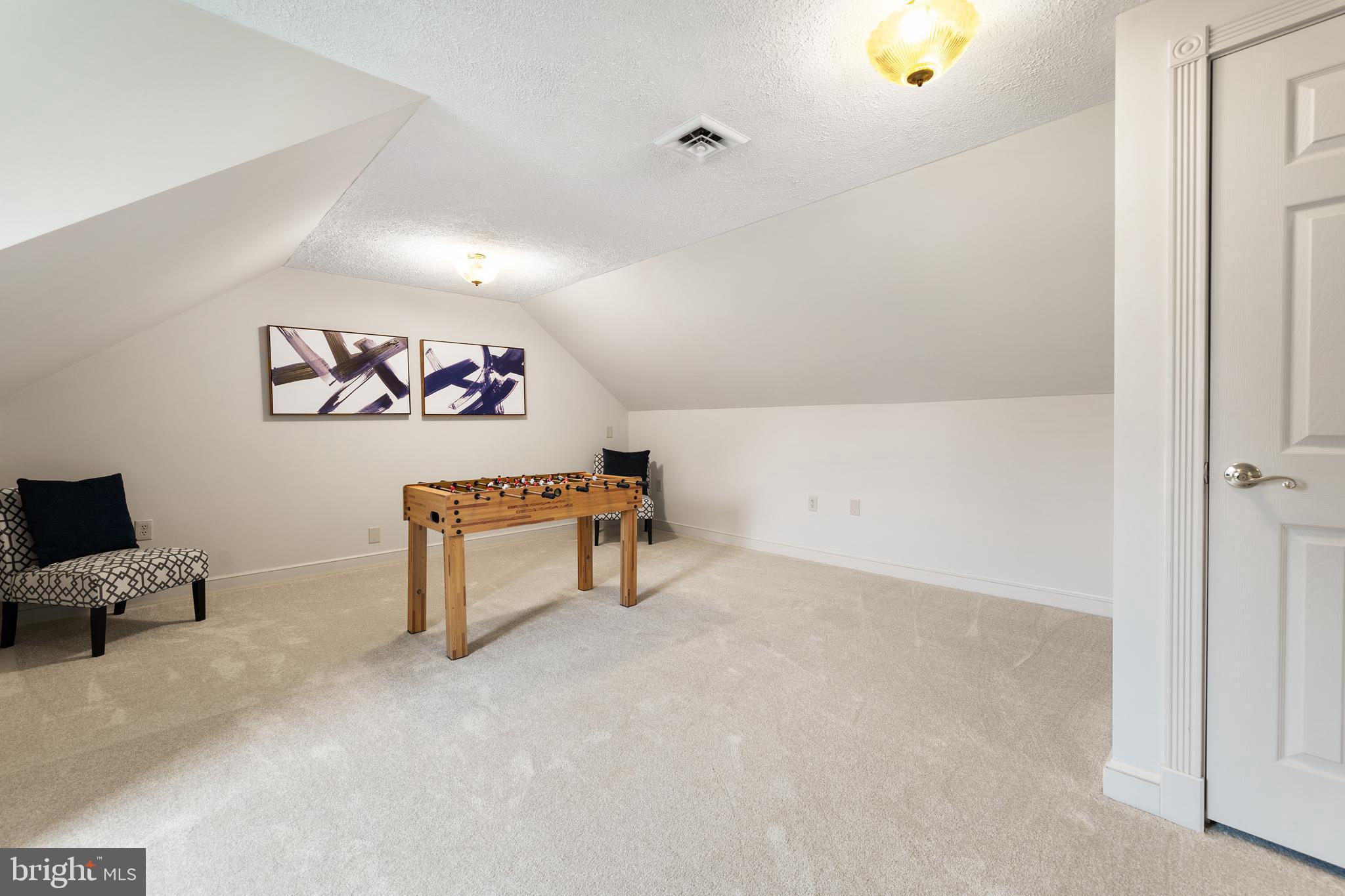 CAERNARVON WOODS - Residential