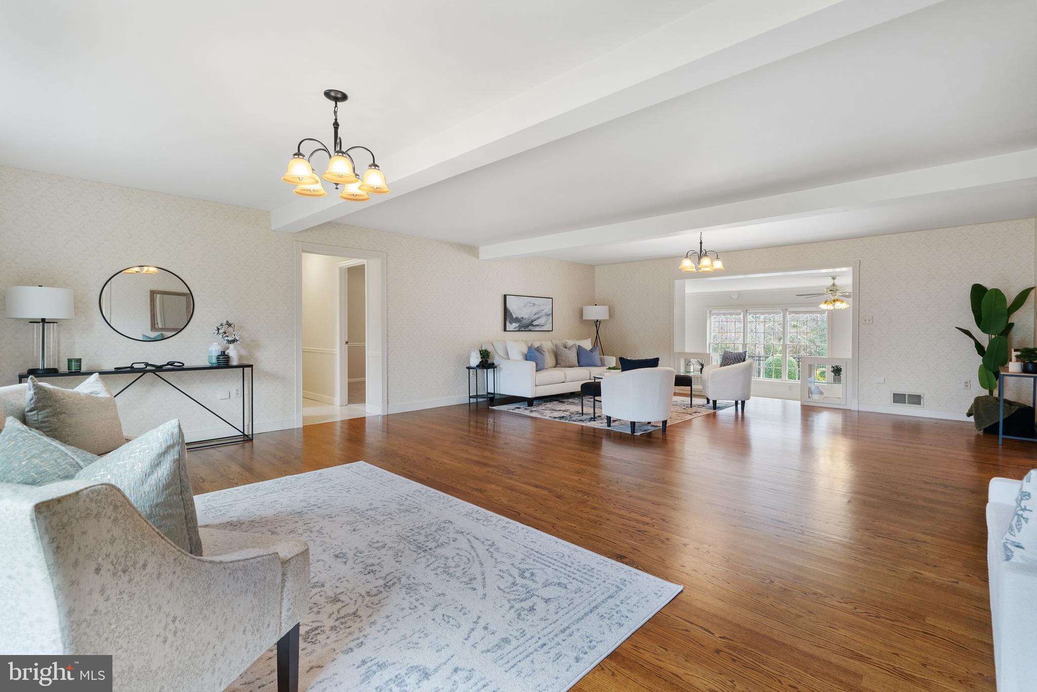 CAERNARVON WOODS - Residential