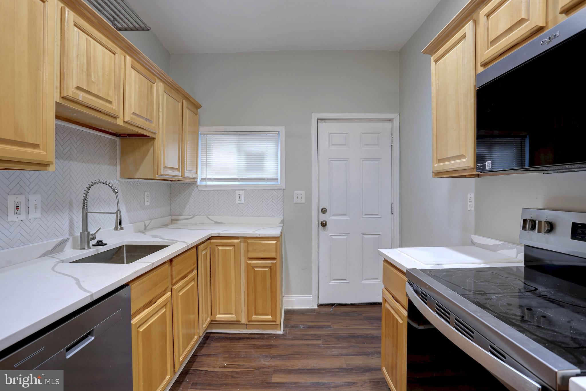 BARCLAY - Residential