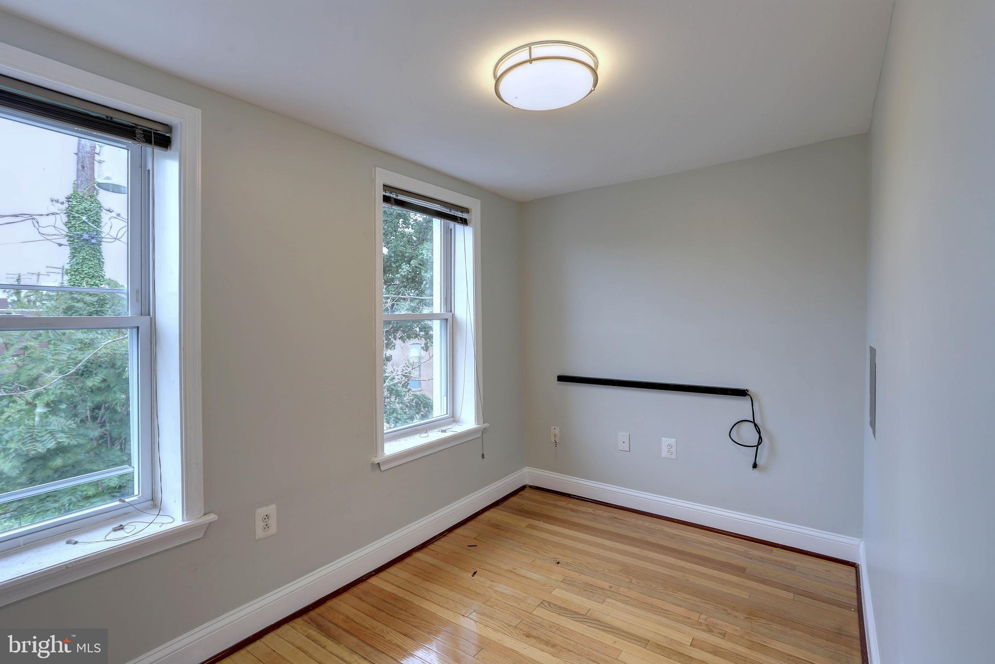 BARCLAY - Residential