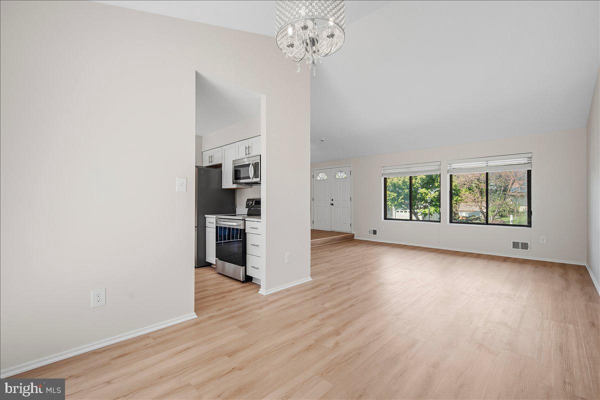 OLNEY SQUARE - Residential