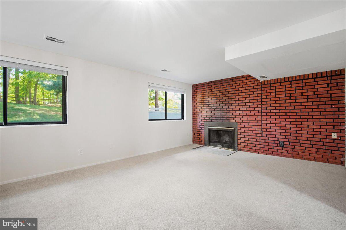 OLNEY SQUARE - Residential