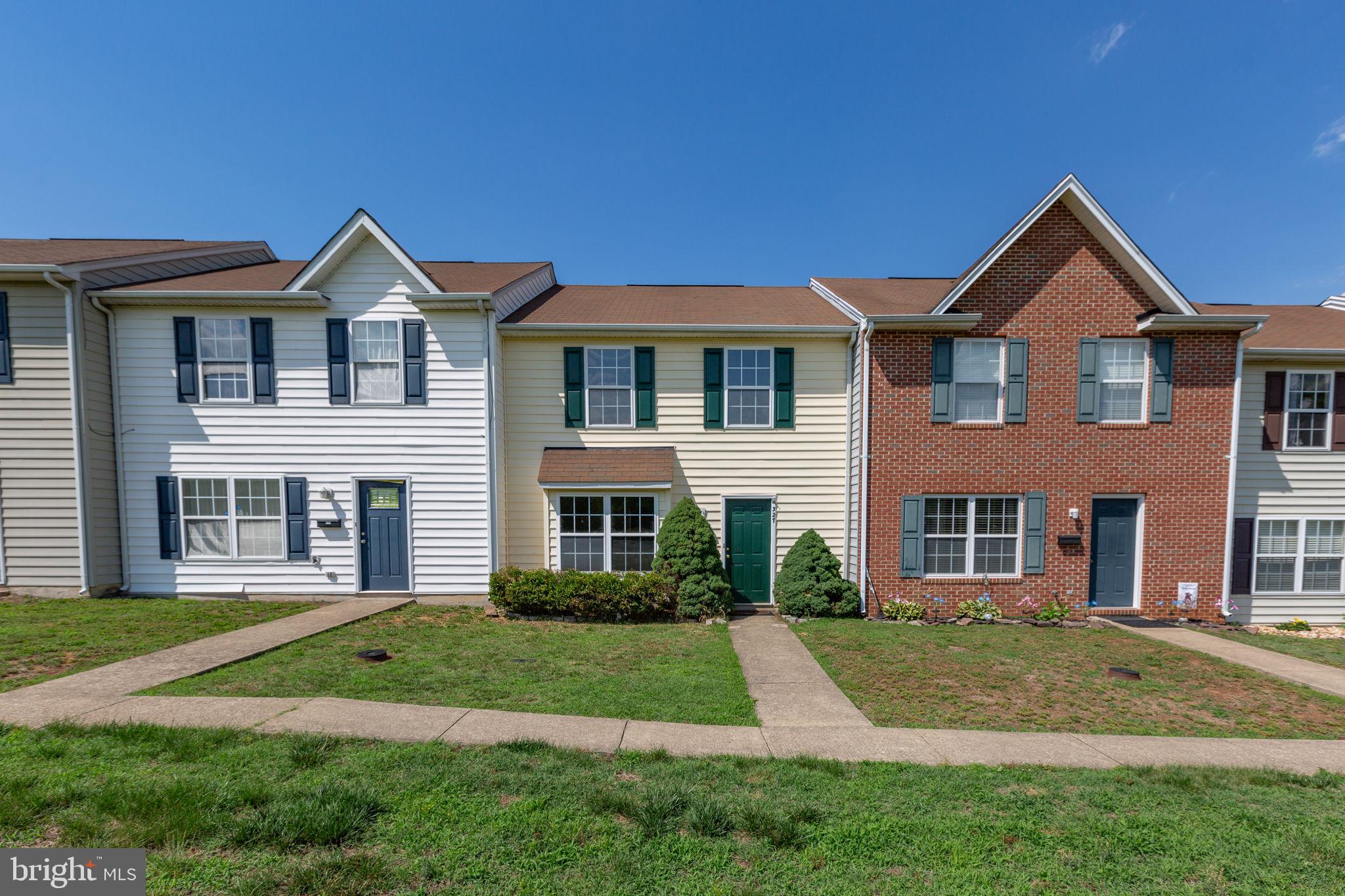 327 ELLERY COURT