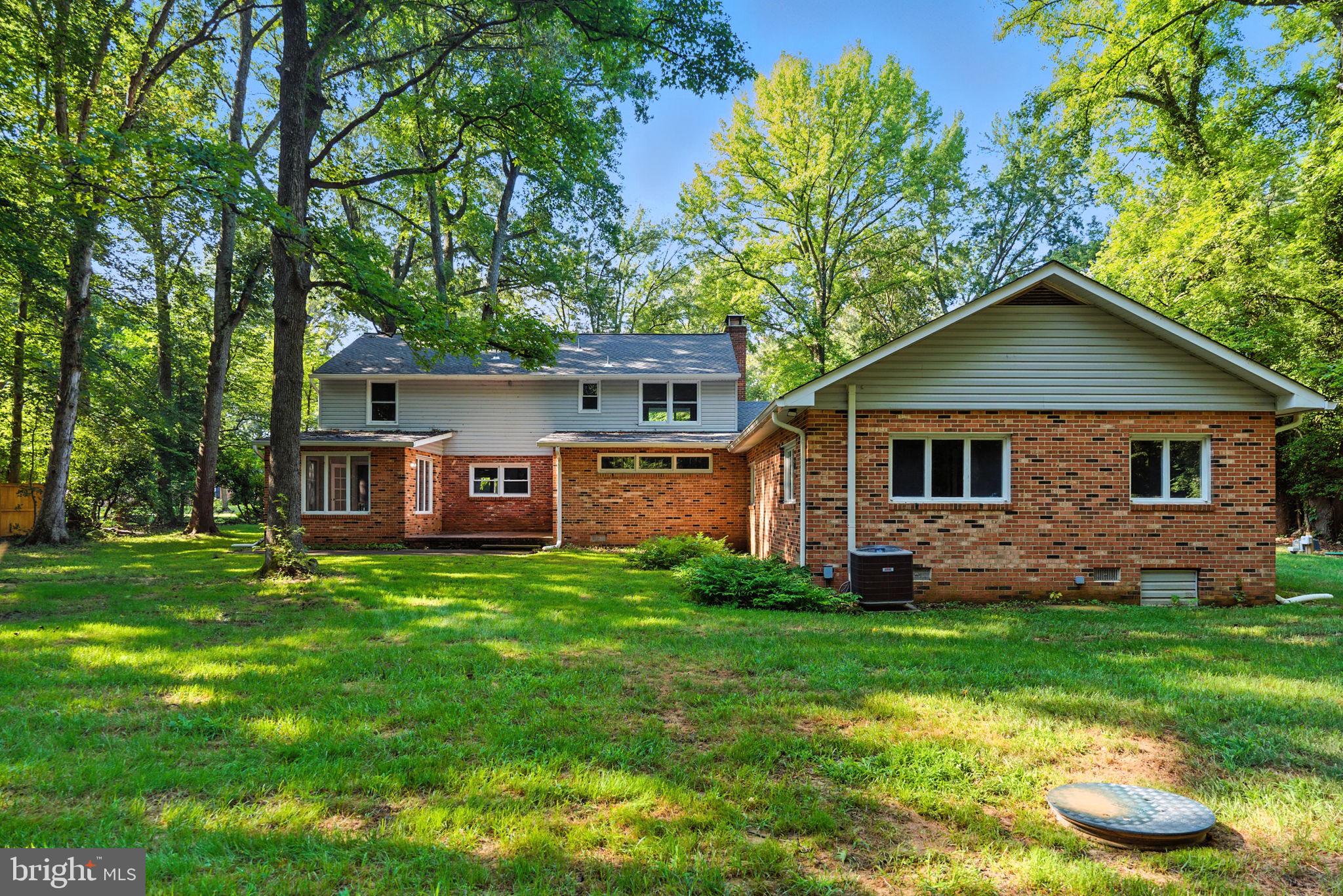 HALLOWING POINT RIVER ESTATES - Residential