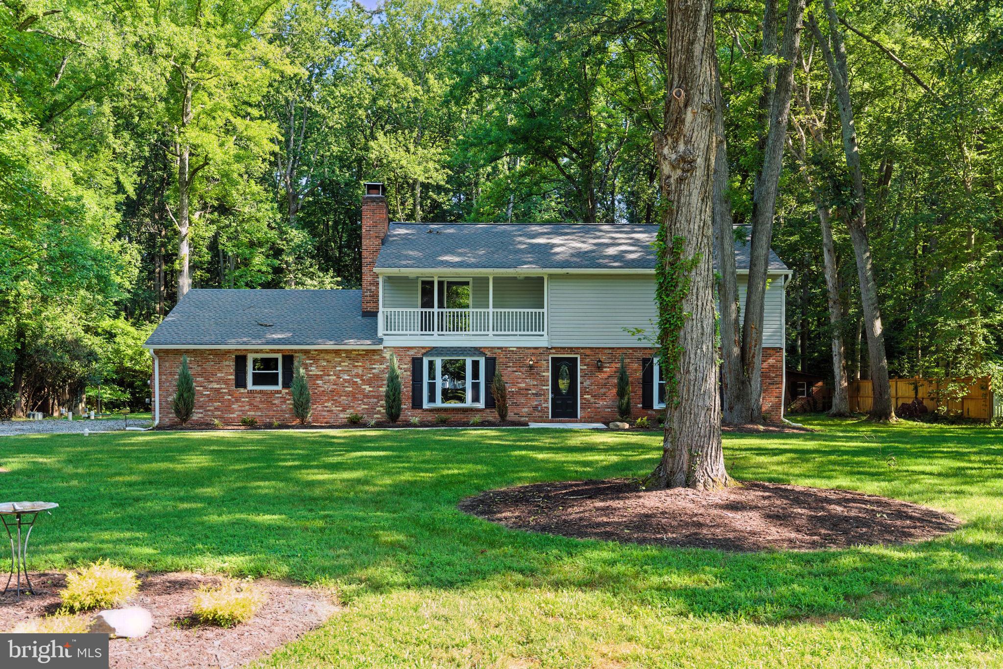 HALLOWING POINT RIVER ESTATES - Residential