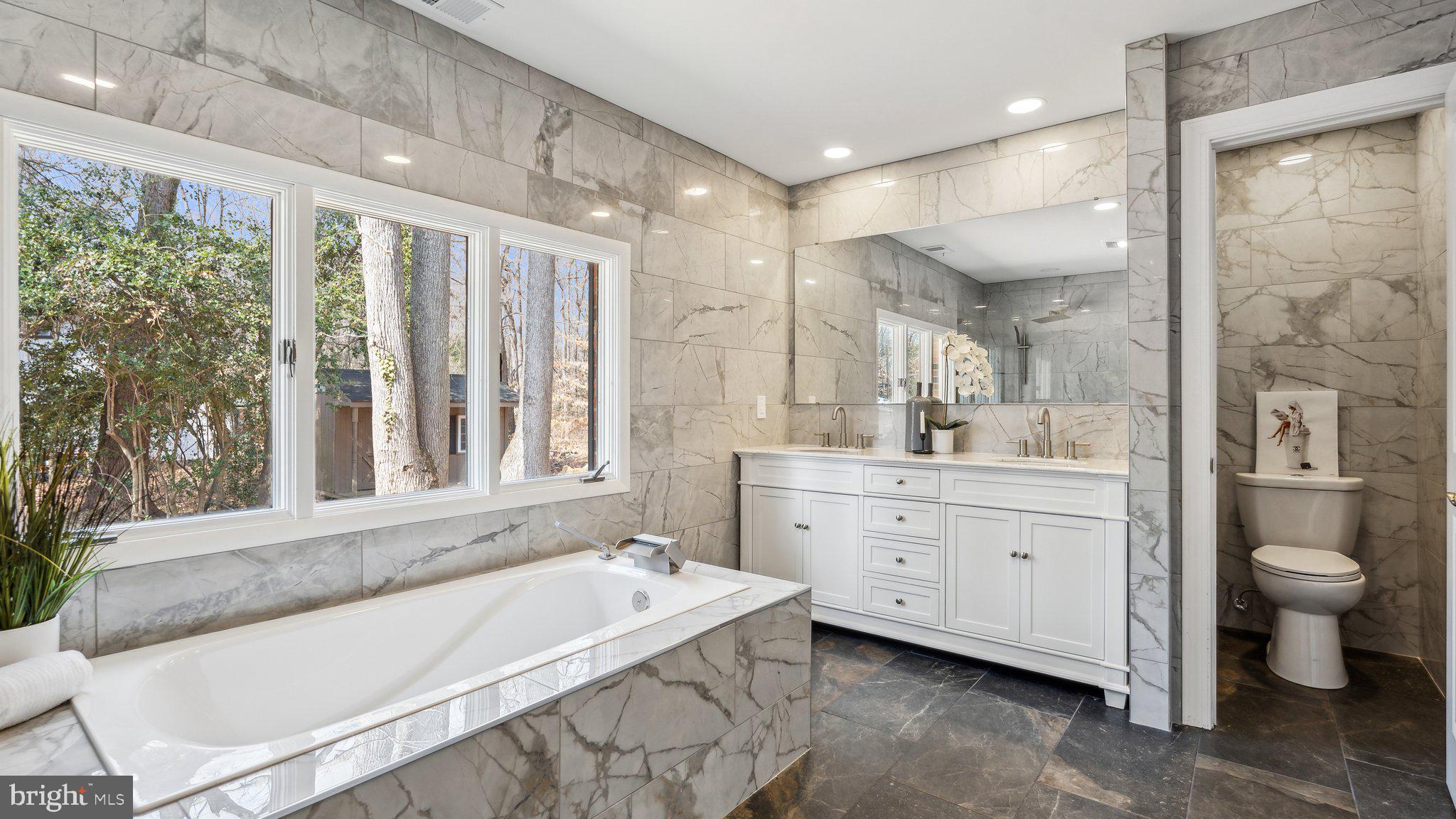 HALLOWING POINT RIVER ESTATES - Residential